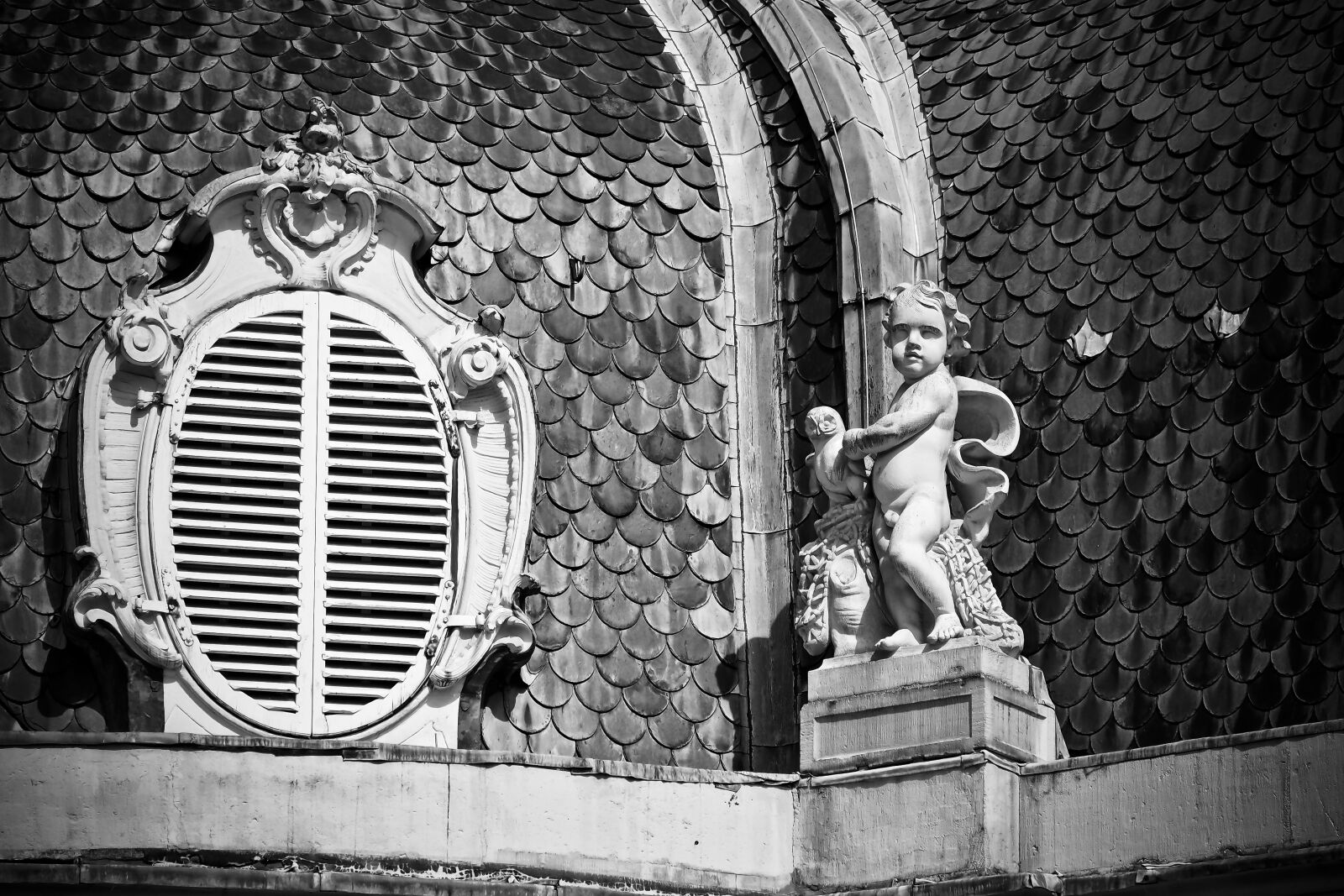 Olympus OM-D E-M10 sample photo. Architecture, old, old building photography