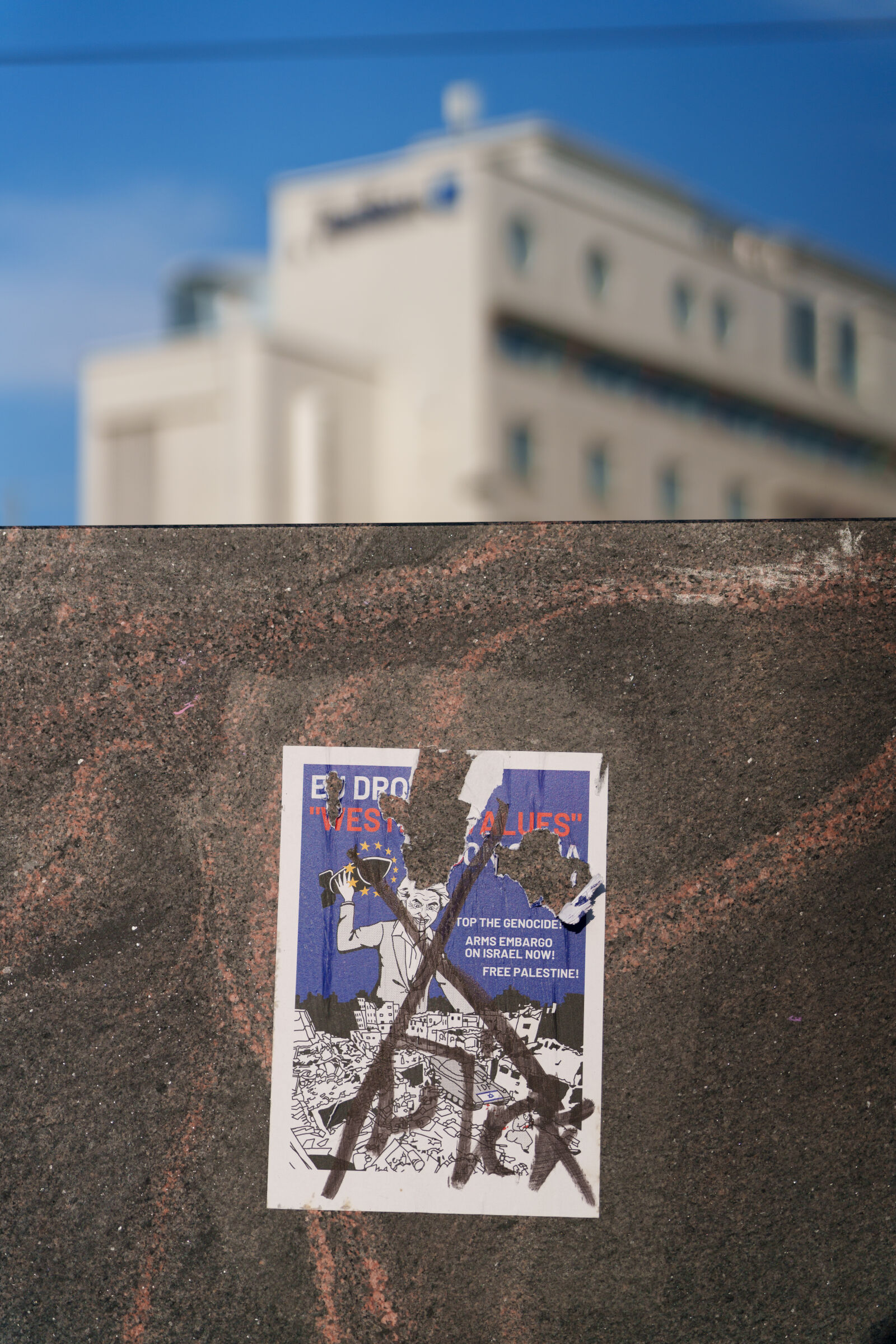 Sigma 28-105mm F2.8 DG DN | Art sample photo. Sticker stone photography