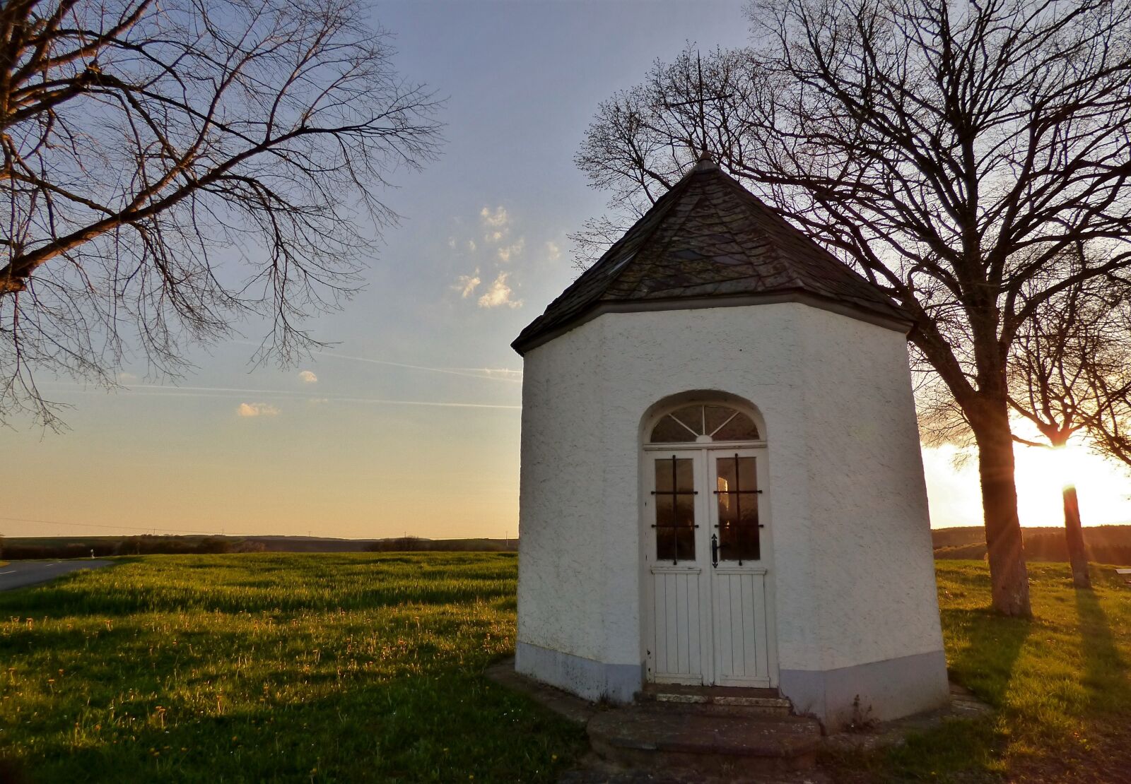 Panasonic DMC-FZ72 sample photo. Chapel, religion, sunset photography