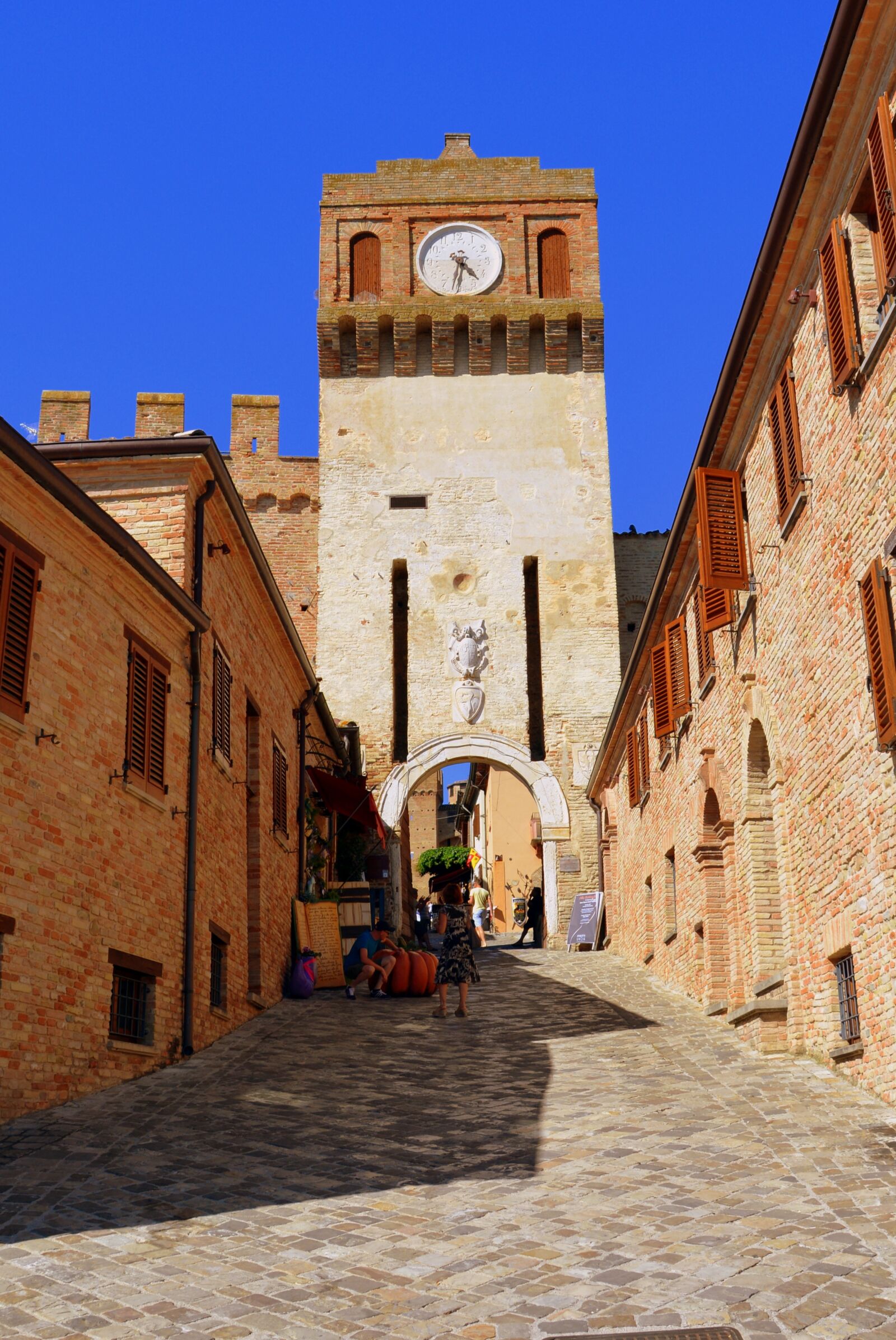 Nikon D7100 sample photo. Torre, watch, medieval photography