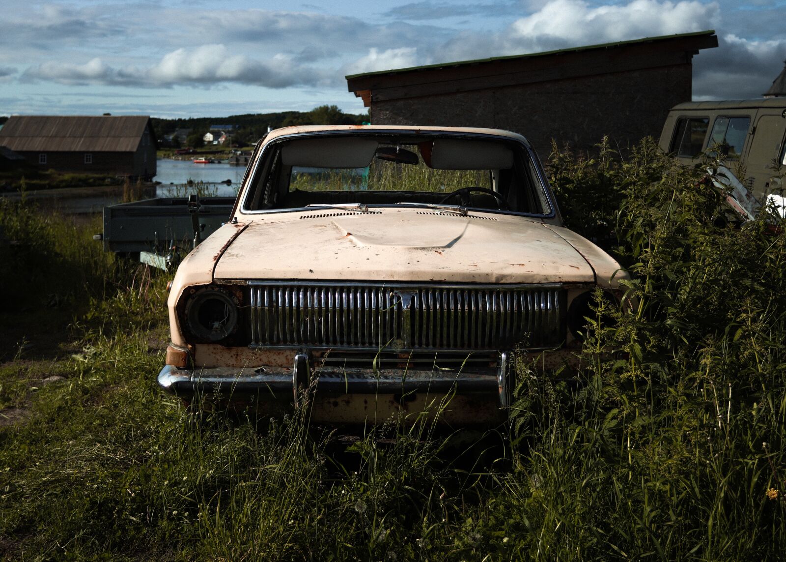 Canon EF 17-40mm F4L USM sample photo. Car, grunge, vehicle photography