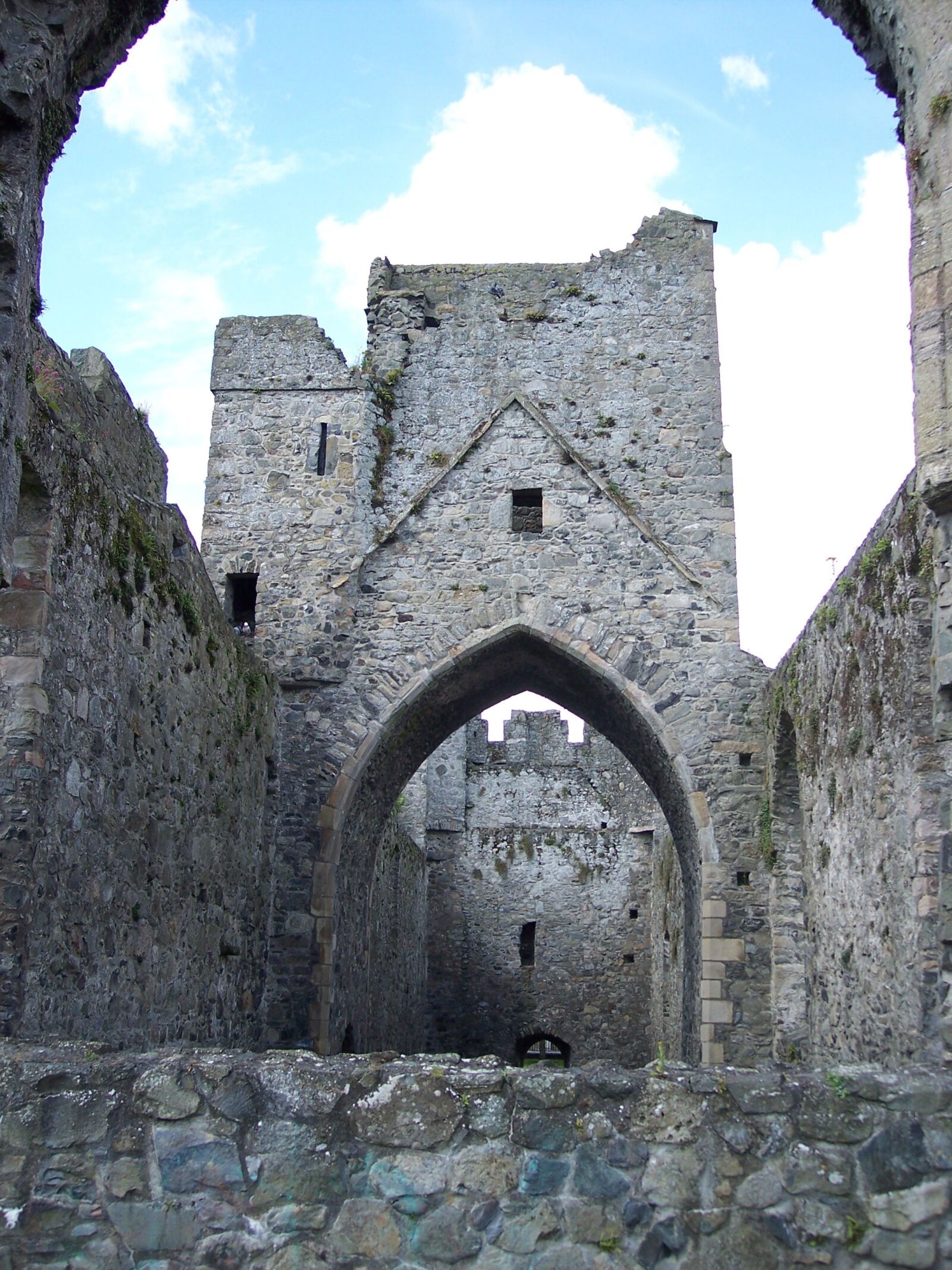 Kodak DX7630 ZOOM DIGITAL CAMERA sample photo. Arches, castle, stone photography