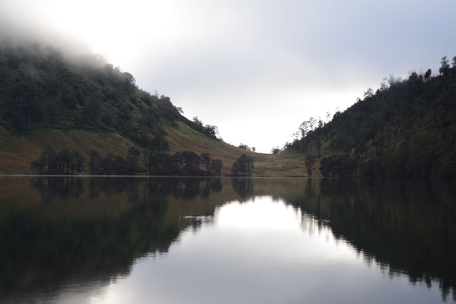 Nikon D5200 sample photo. Semeru, lake, kumbolo photography