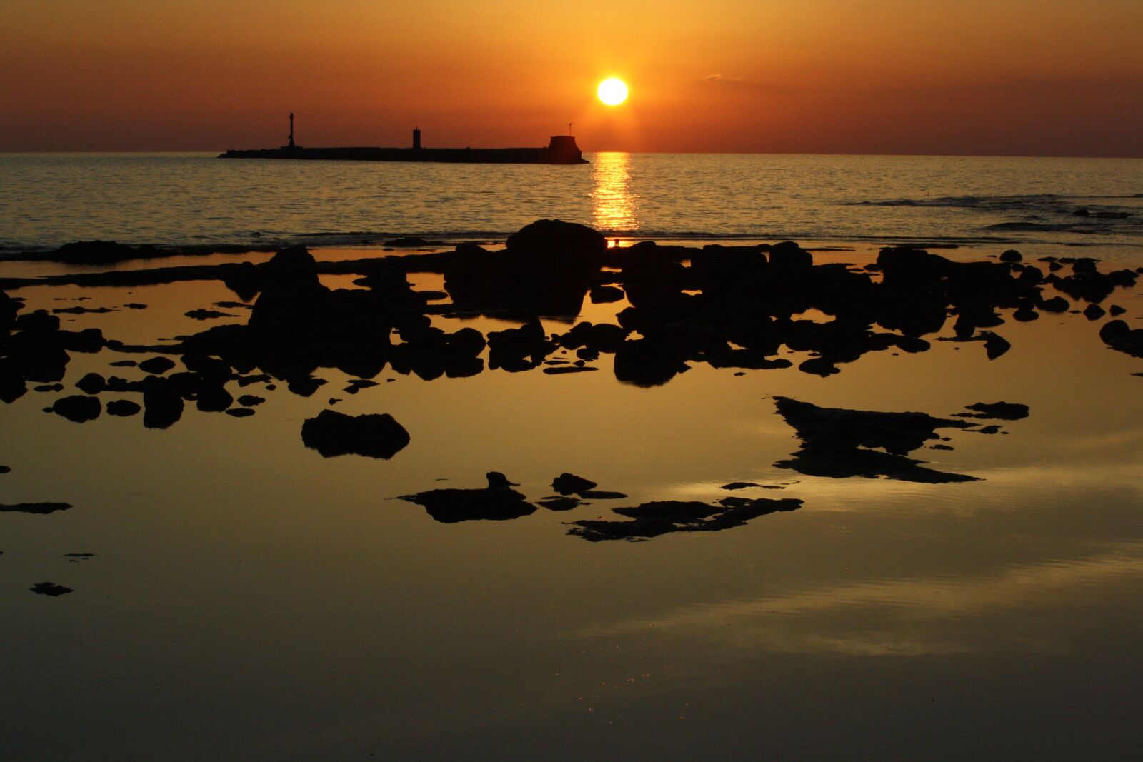 Canon EOS 1000D (EOS Digital Rebel XS / EOS Kiss F) sample photo. Sea, water, beach photography
