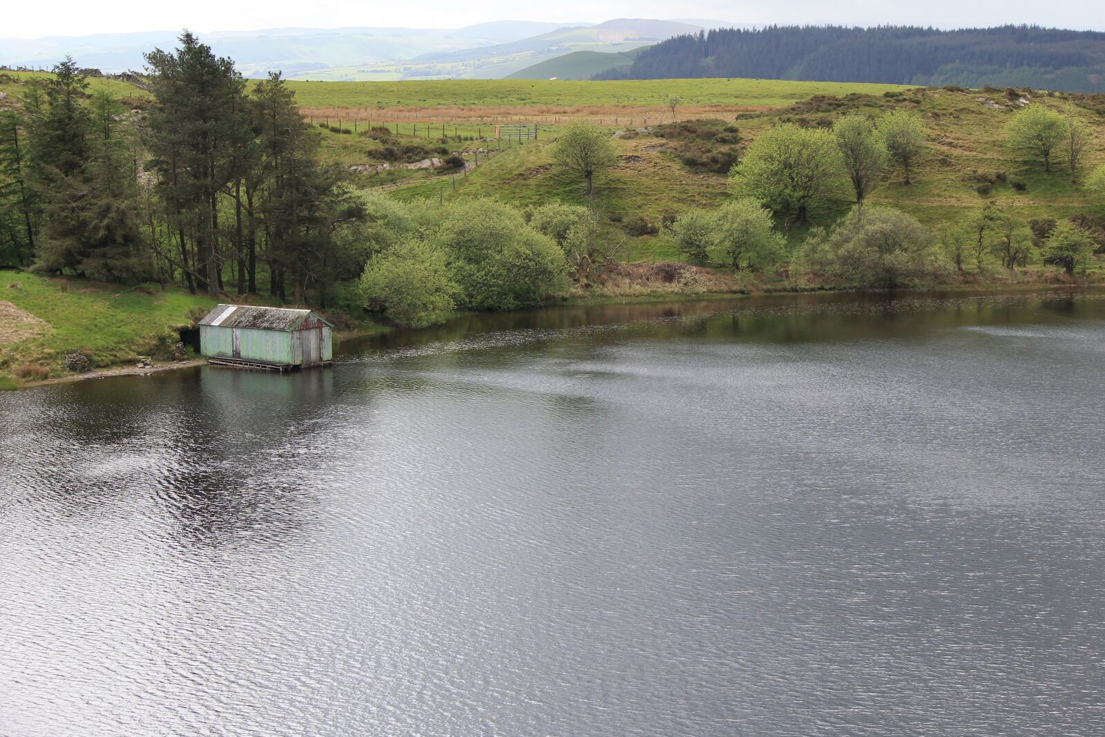 Canon EOS 1100D (EOS Rebel T3 / EOS Kiss X50) sample photo. Wales, landscape, lake photography