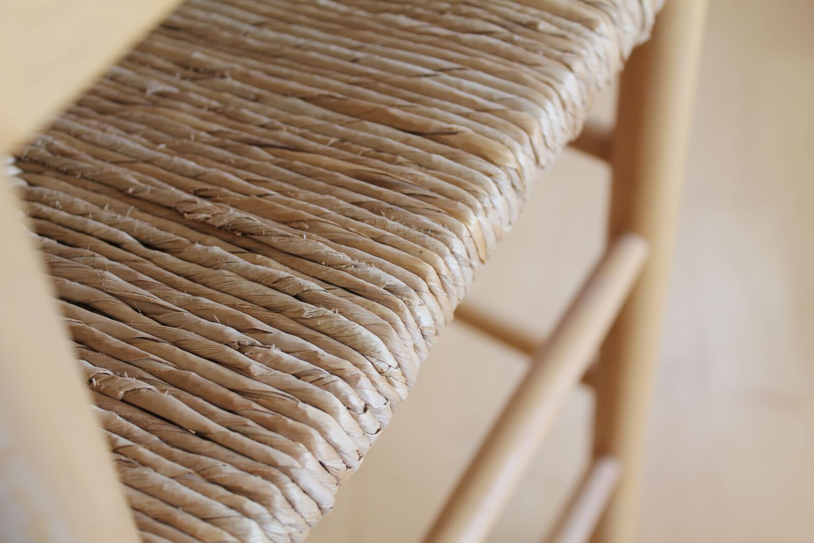 Canon EOS 1100D (EOS Rebel T3 / EOS Kiss X50) sample photo. Chair, view high, antique photography