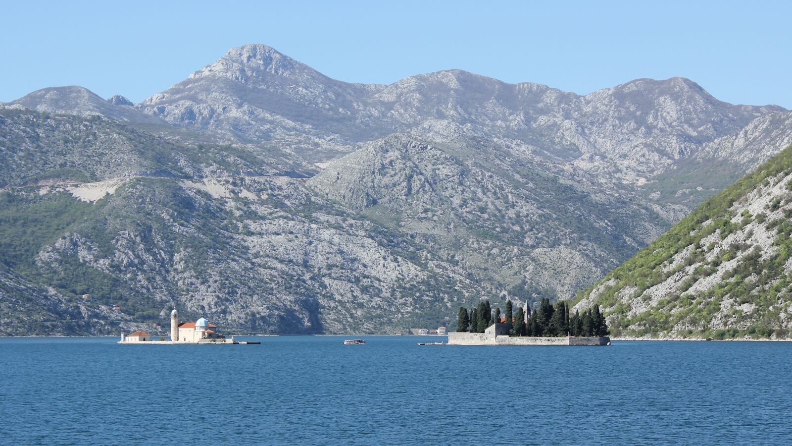 Canon EOS 550D (EOS Rebel T2i / EOS Kiss X4) sample photo. Perast, montenegro, landscape photography