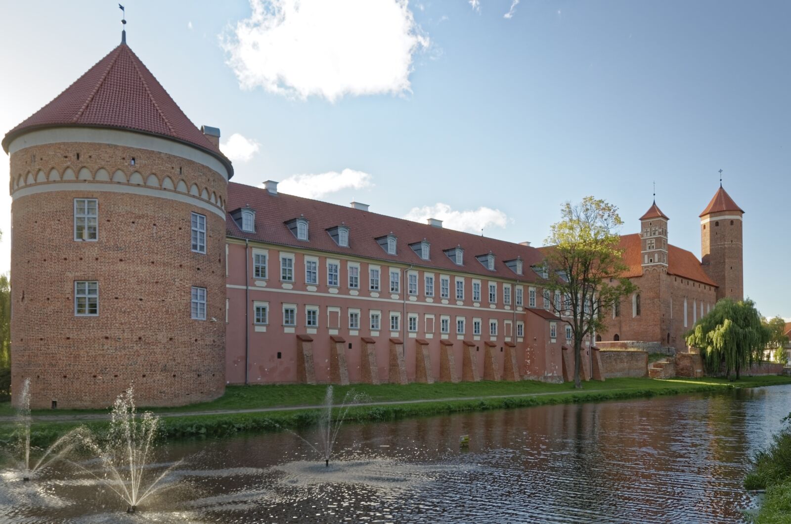 Nikon D7000 sample photo. Poland, castle of salvation photography