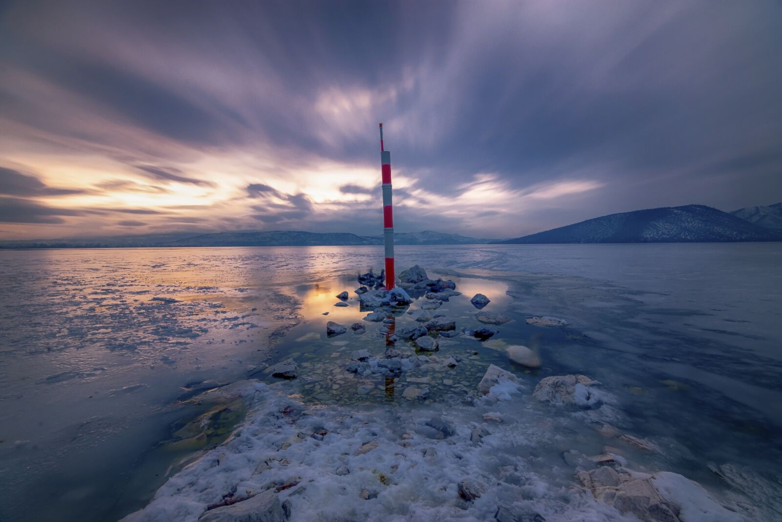 Tokina AT-X Pro 11-16mm F2.8 DX II sample photo. Lake, long exposure, snow photography