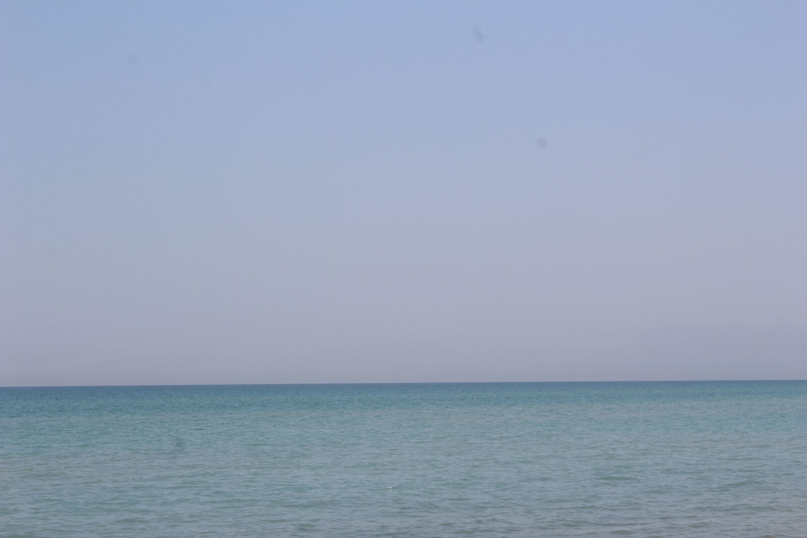 Canon EOS 1200D (EOS Rebel T5 / EOS Kiss X70 / EOS Hi) sample photo. Beach, blue, sky, blue photography