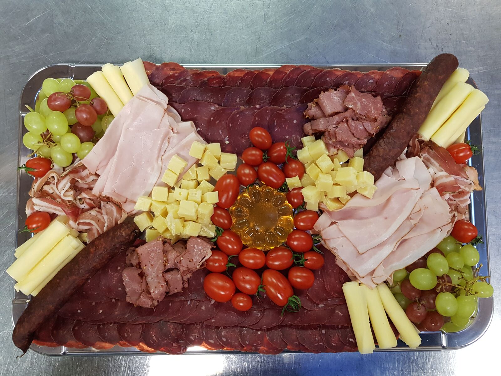 Samsung Galaxy S8 sample photo. Meat plate, eat, food photography
