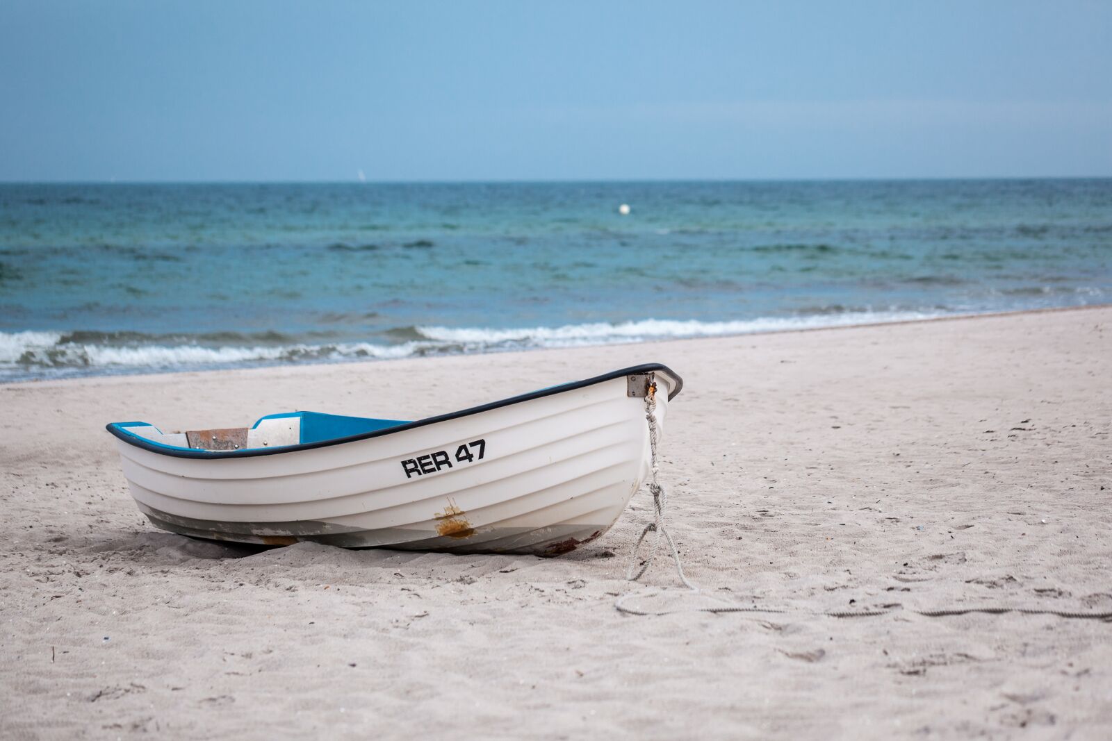 Canon EF 100mm F2.8L Macro IS USM sample photo. Boat, summer, vacations photography