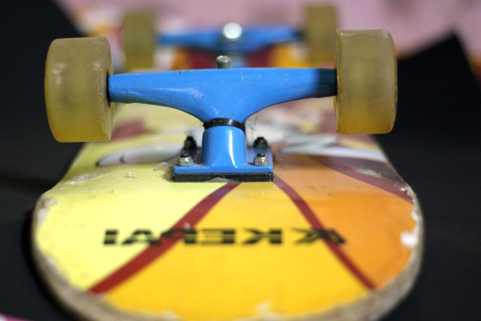 Canon EOS 550D (EOS Rebel T2i / EOS Kiss X4) sample photo. Skateboard, object, toy photography