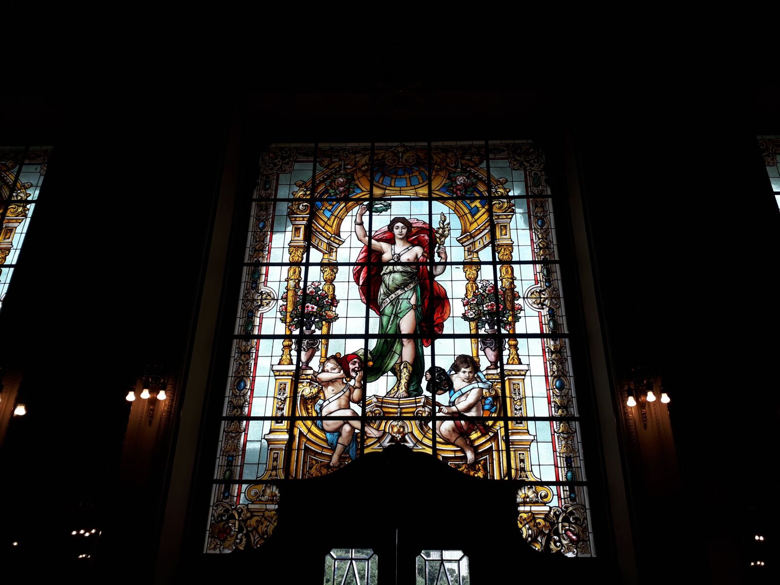 Samsung Galaxy J7 Prime sample photo. Stained glass, art, theatre photography