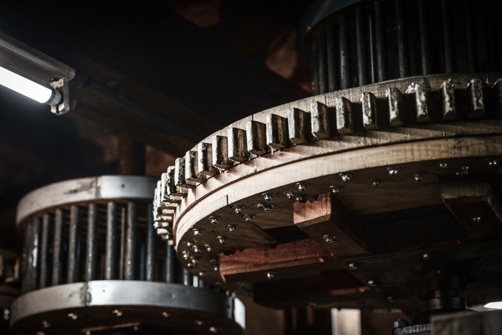 Nikon D610 sample photo. Machine, mill, industry photography