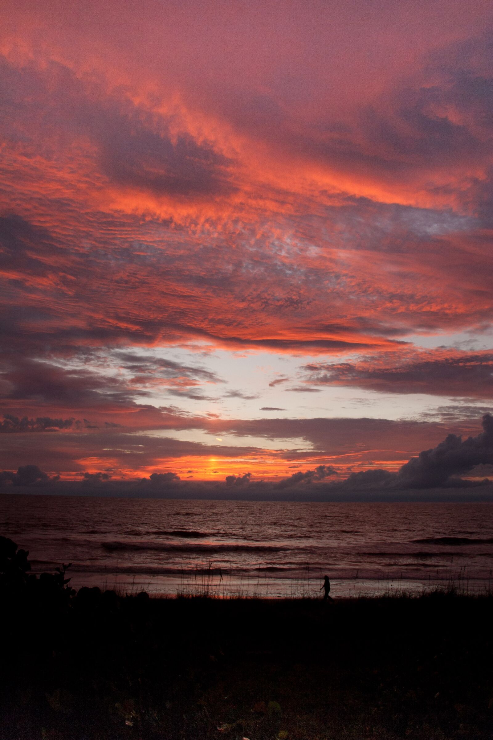 Canon EOS 20D sample photo. Sunset, clouds, beach photography