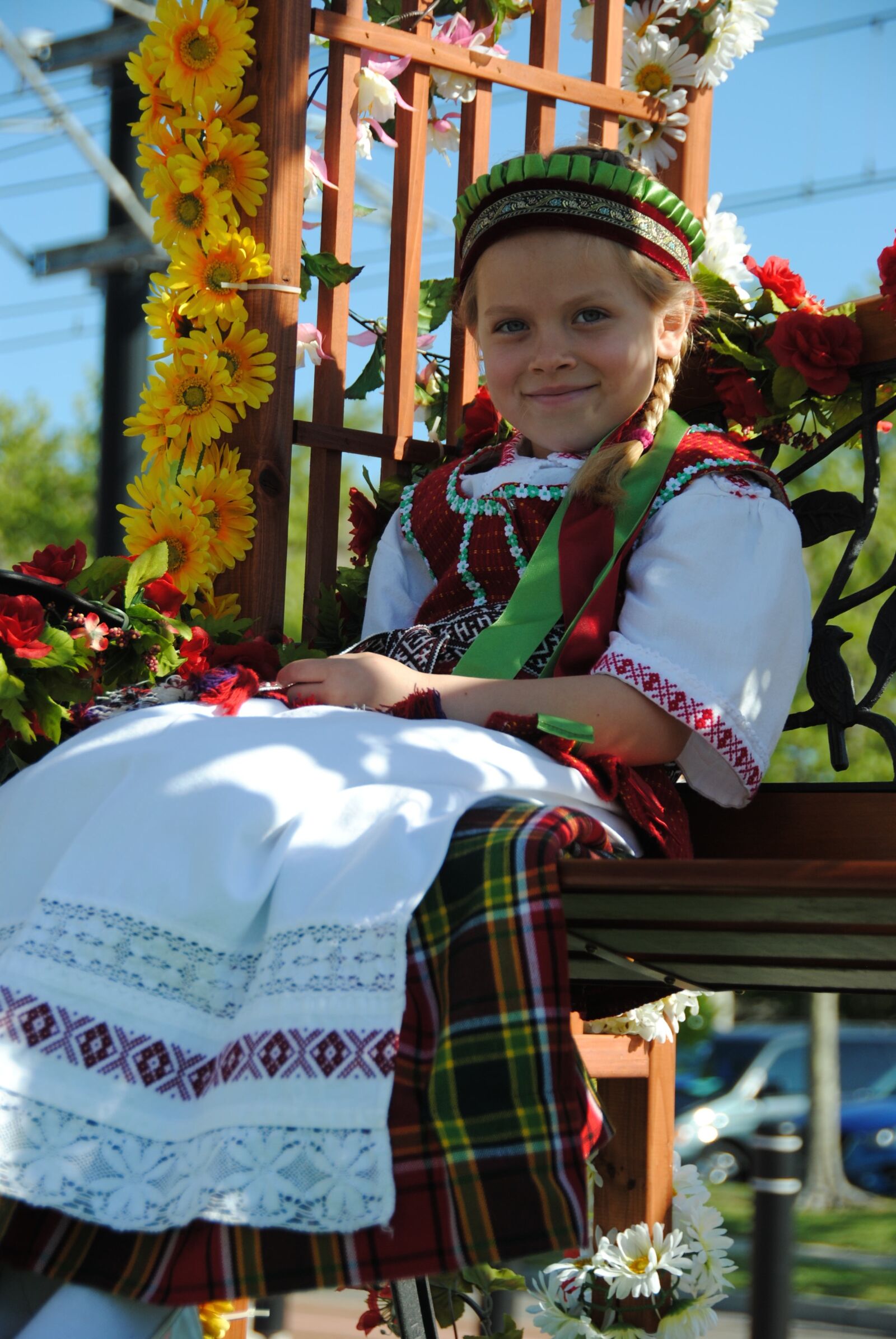 Nikon D3000 sample photo. Lithuanian, girl, costume photography