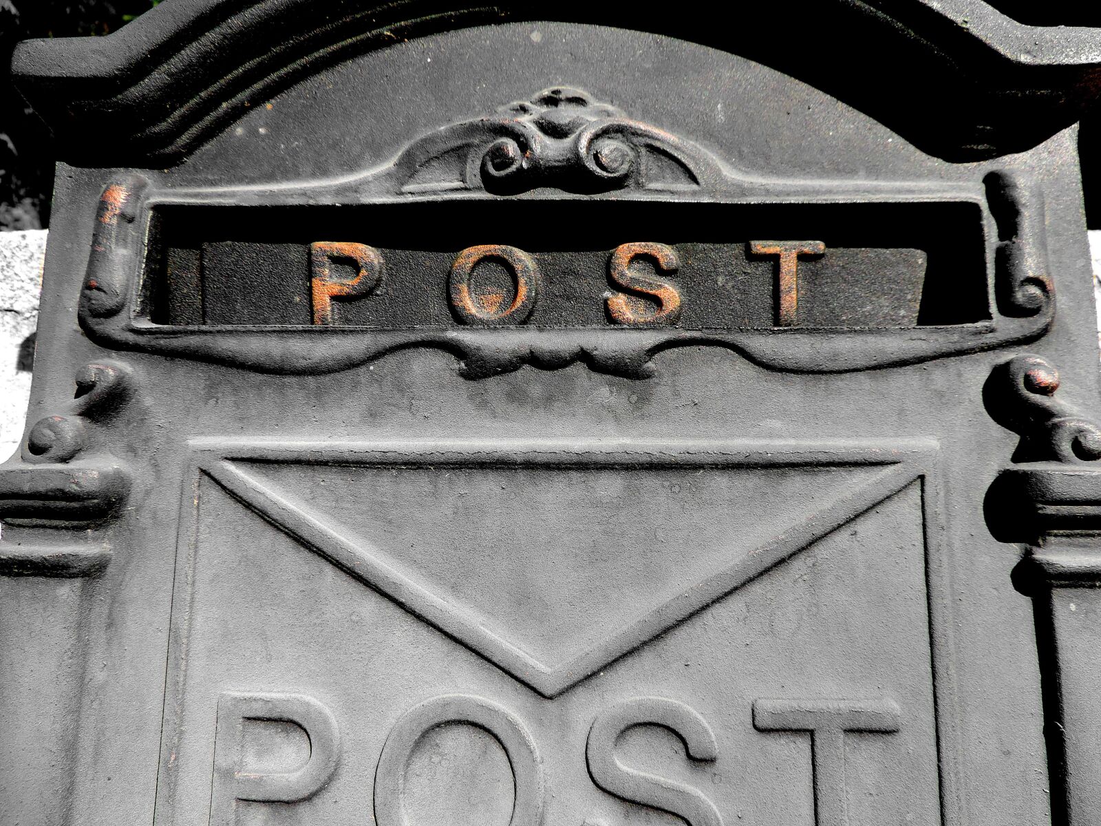 Nikon Coolpix P520 sample photo. Mail, mail slot, mailbox photography