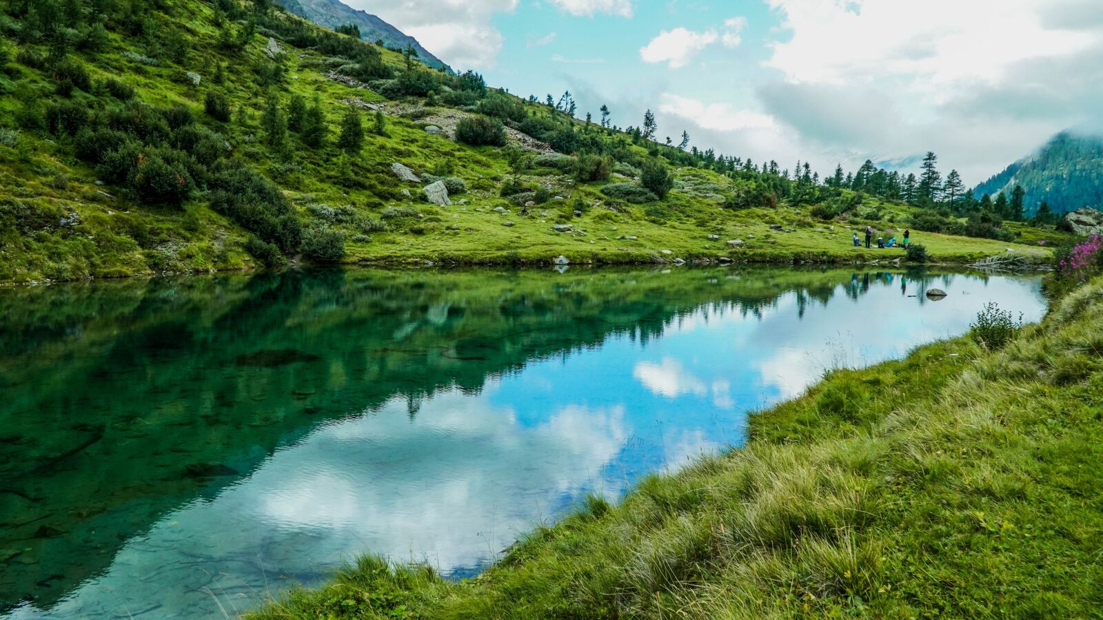 Sony E PZ 18-105mm F4 G OSS sample photo. Bergsee, switzerland, mountains photography