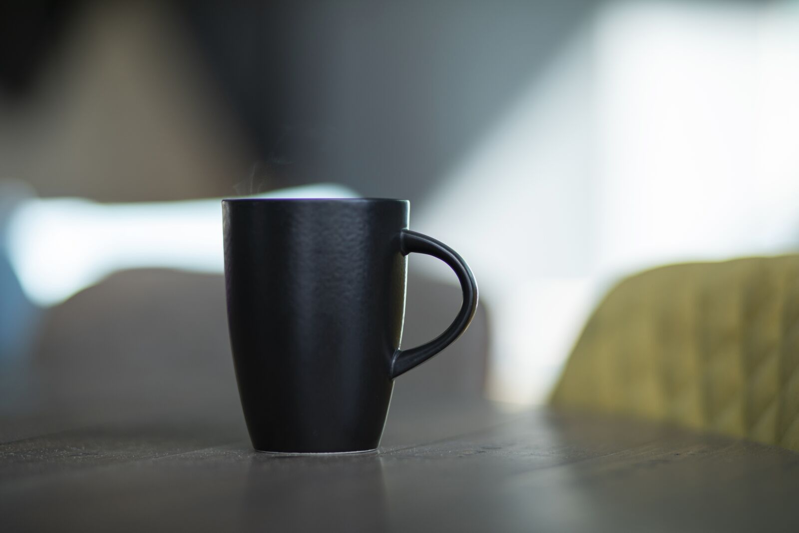 Canon EOS 5D Mark IV + Canon EF 85mm F1.8 USM sample photo. Coffee, cup, black photography