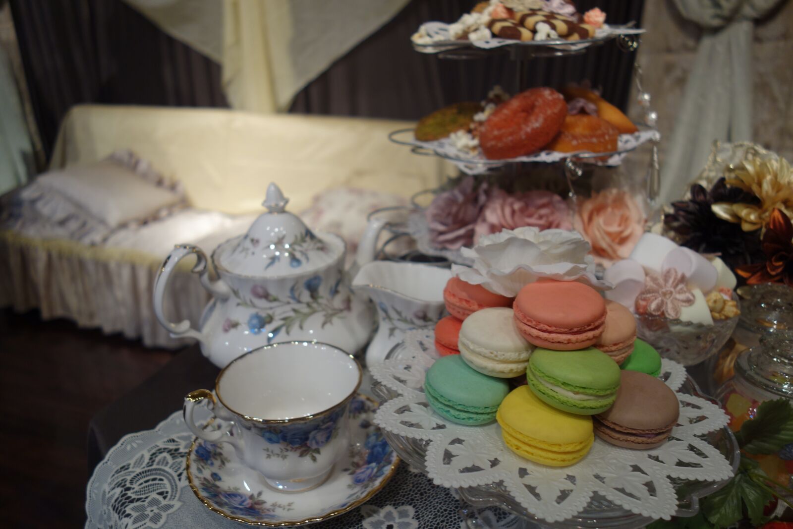 Sony Cyber-shot DSC-RX100 sample photo. Macaroons, tea, tea set photography