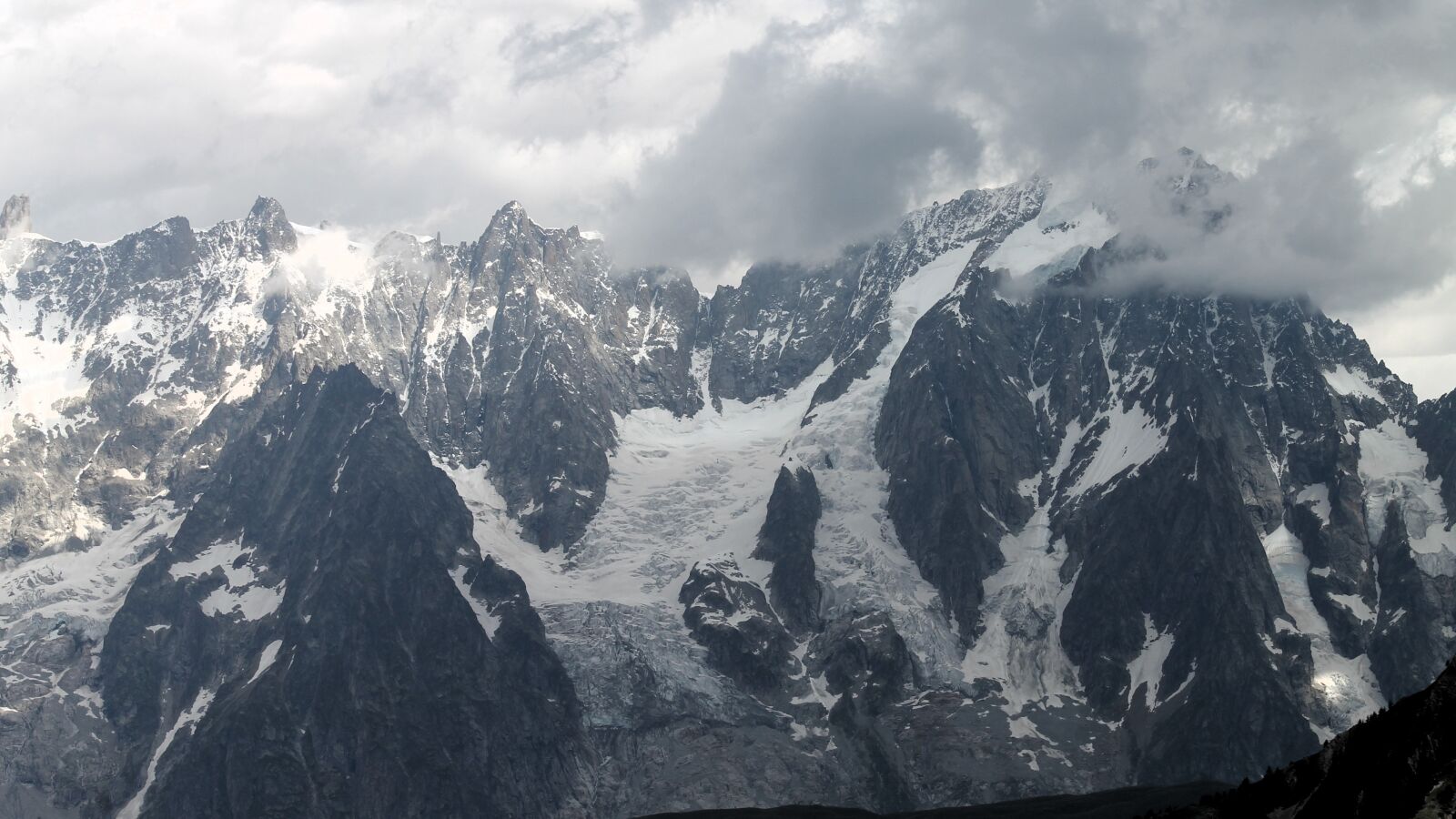 Canon EOS 1100D (EOS Rebel T3 / EOS Kiss X50) sample photo. Mont blanc, mountain, alps photography