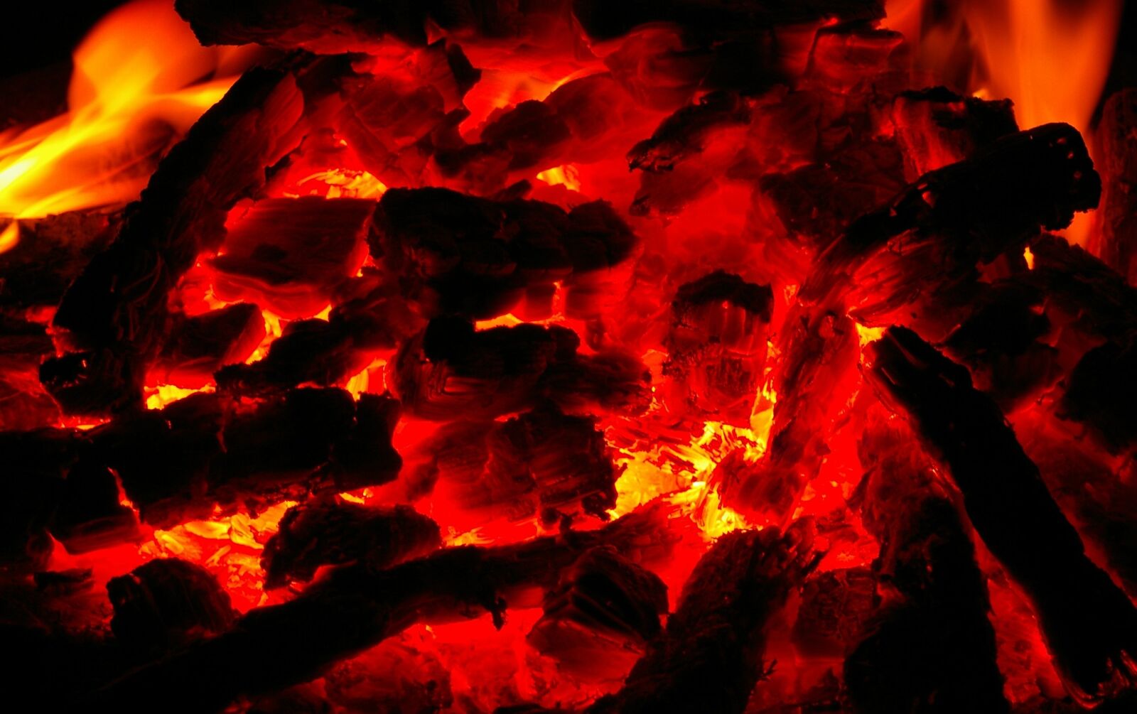 Pentax *ist DL2 sample photo. Fire bowl, fire, flame photography