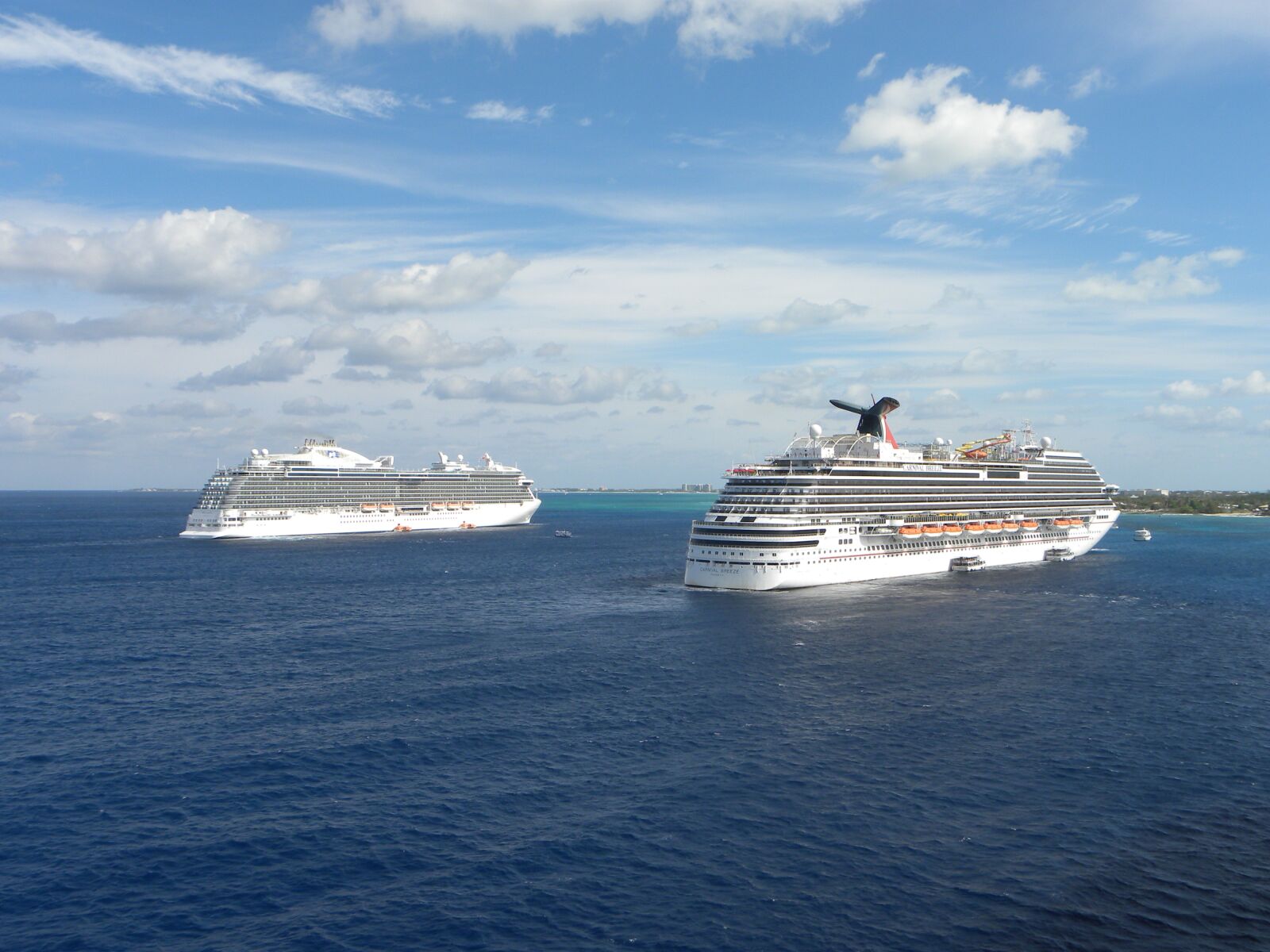 Nikon Coolpix P90 sample photo. Ships, mar, cruises photography