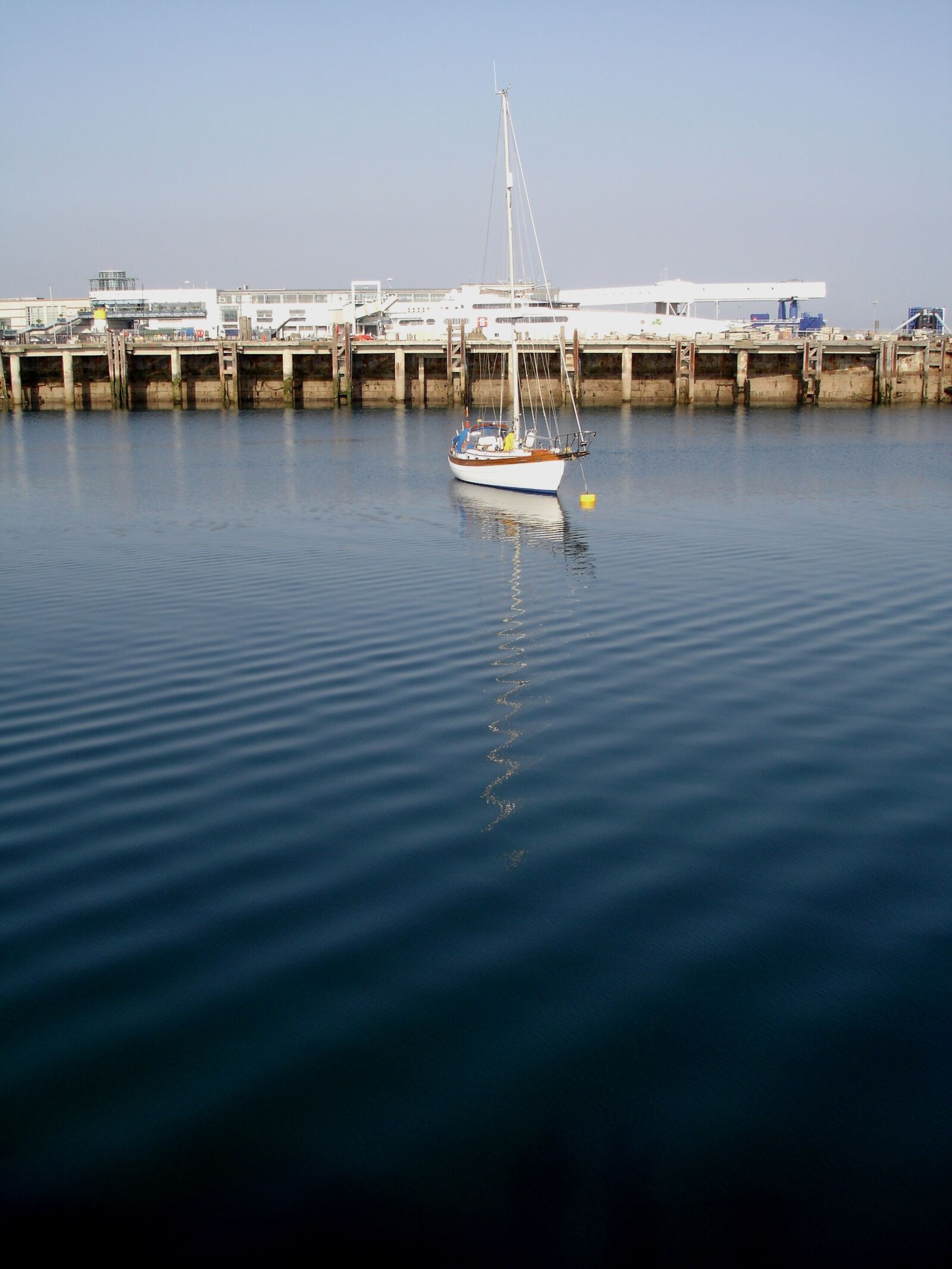 Sony DSC-P200 sample photo. Harbor, reflection, water photography
