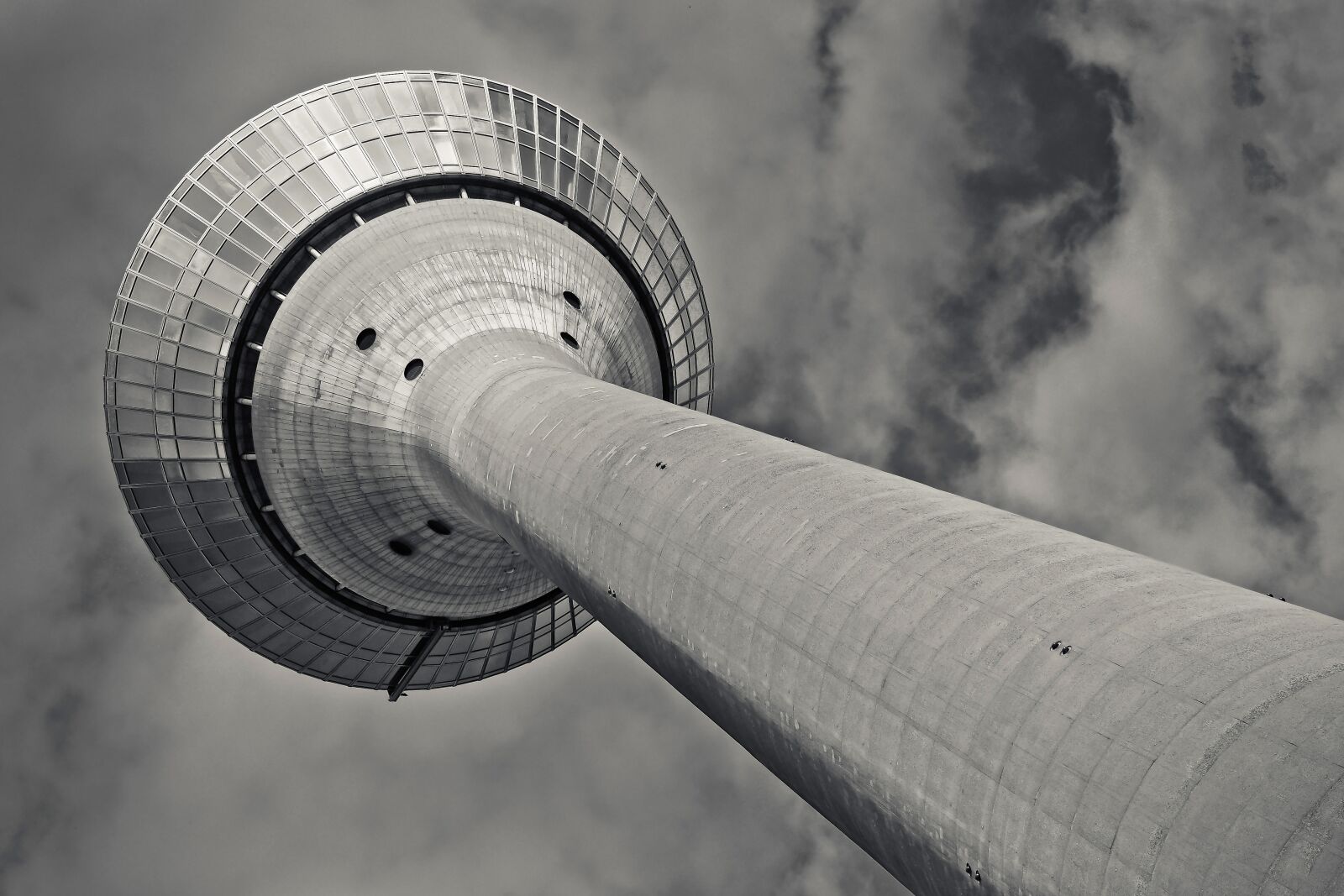 Olympus OM-D E-M10 sample photo. Sky, clouds, architecture photography
