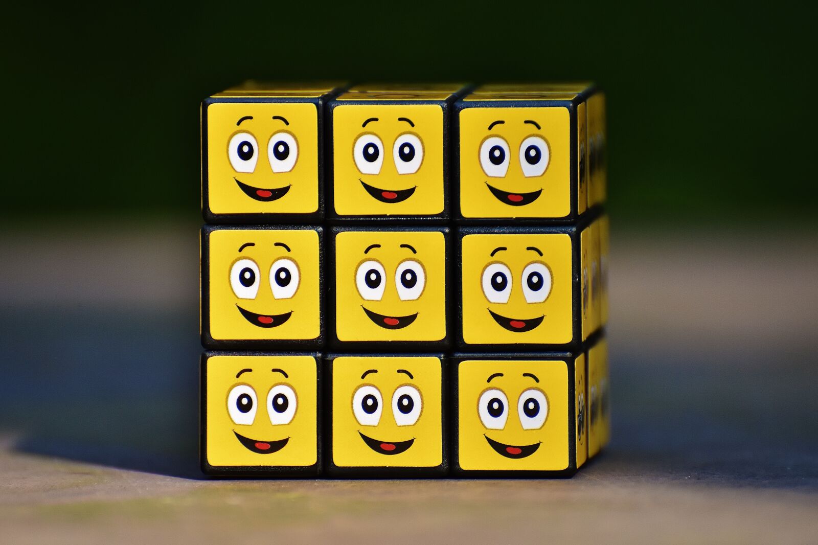 Nikon D7200 sample photo. Cube, smilies, laugh photography