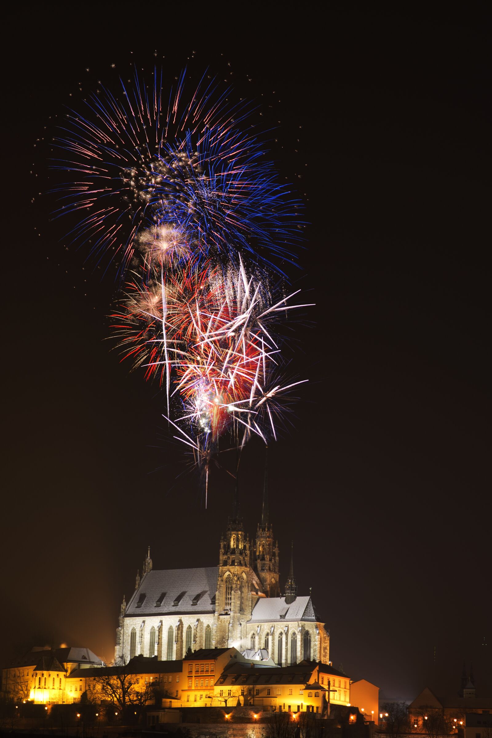Nikon D610 sample photo. Fireworks, church, evening photography