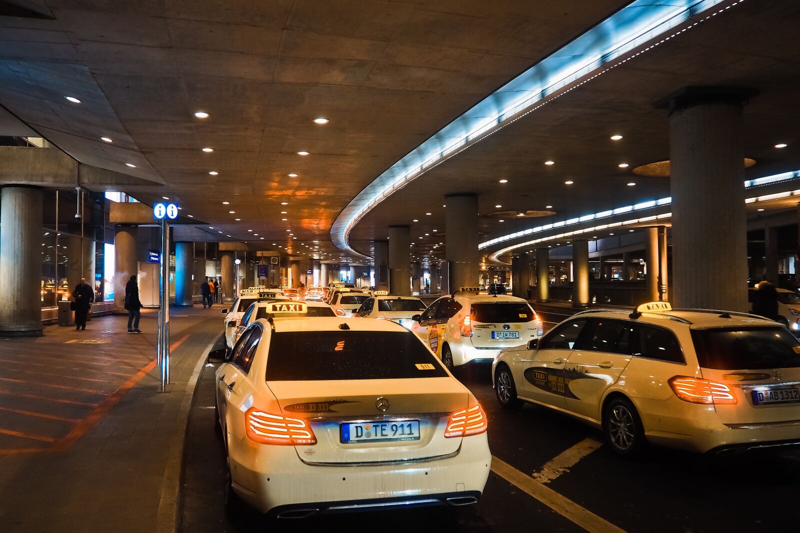 Olympus OM-D E-M10 sample photo. Taxi, airport, travel photography