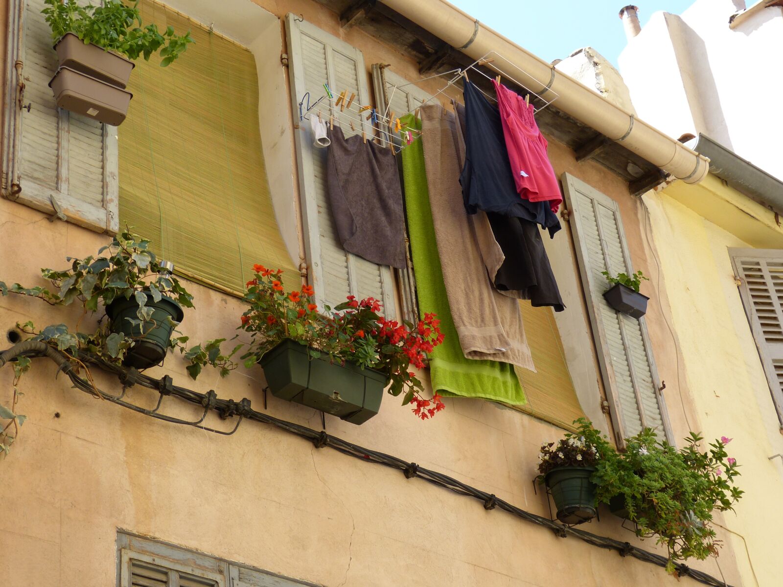 Panasonic Lumix DMC-FZ150 sample photo. Marseille, france, mediterranean photography