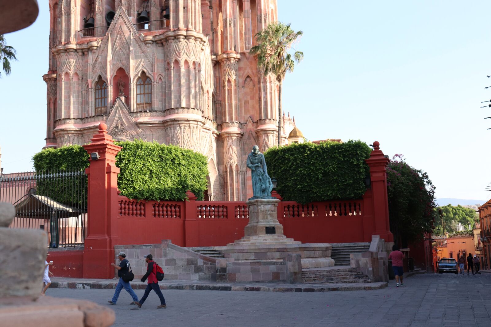 Canon EOS 200D (EOS Rebel SL2 / EOS Kiss X9) sample photo. San miguel de allende photography