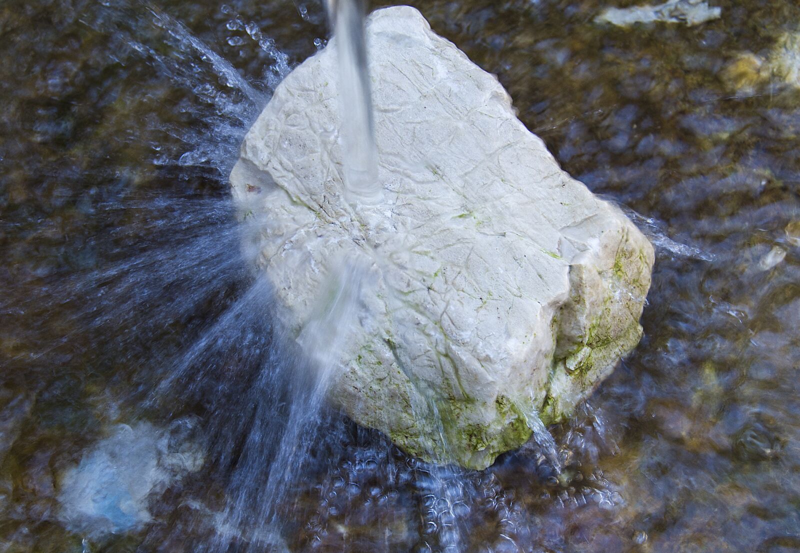 Nikon D7200 sample photo. Water, stone, wet photography