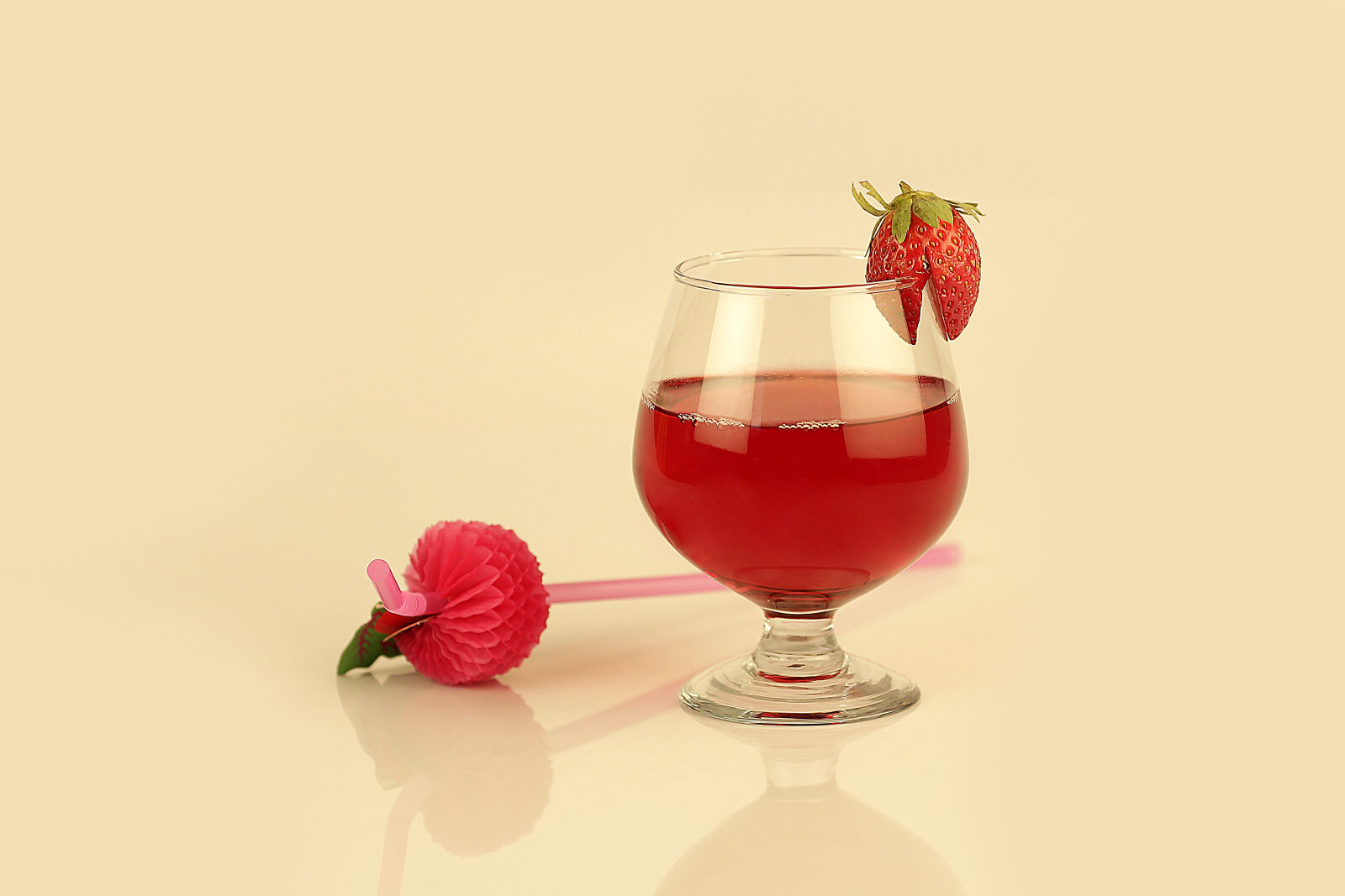 Canon EF 70-200mm F2.8L IS II USM sample photo. Alcohol, alcoholic, bar, beverage photography