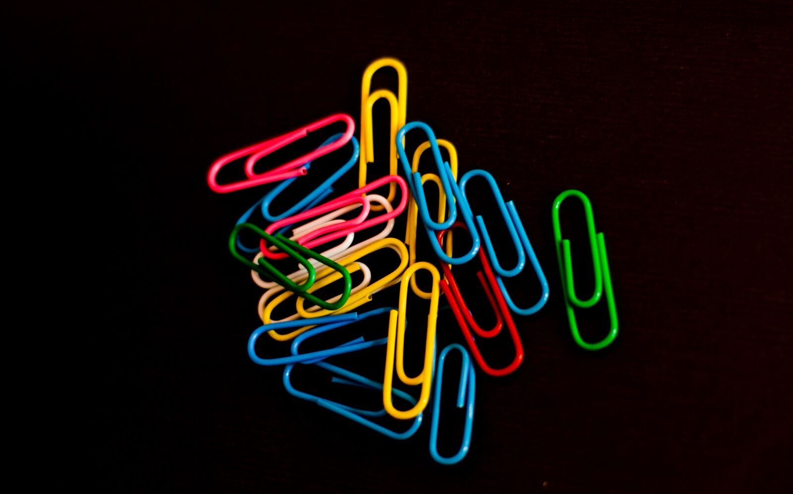 Nikon D7000 sample photo. Paper clip, color, colour photography
