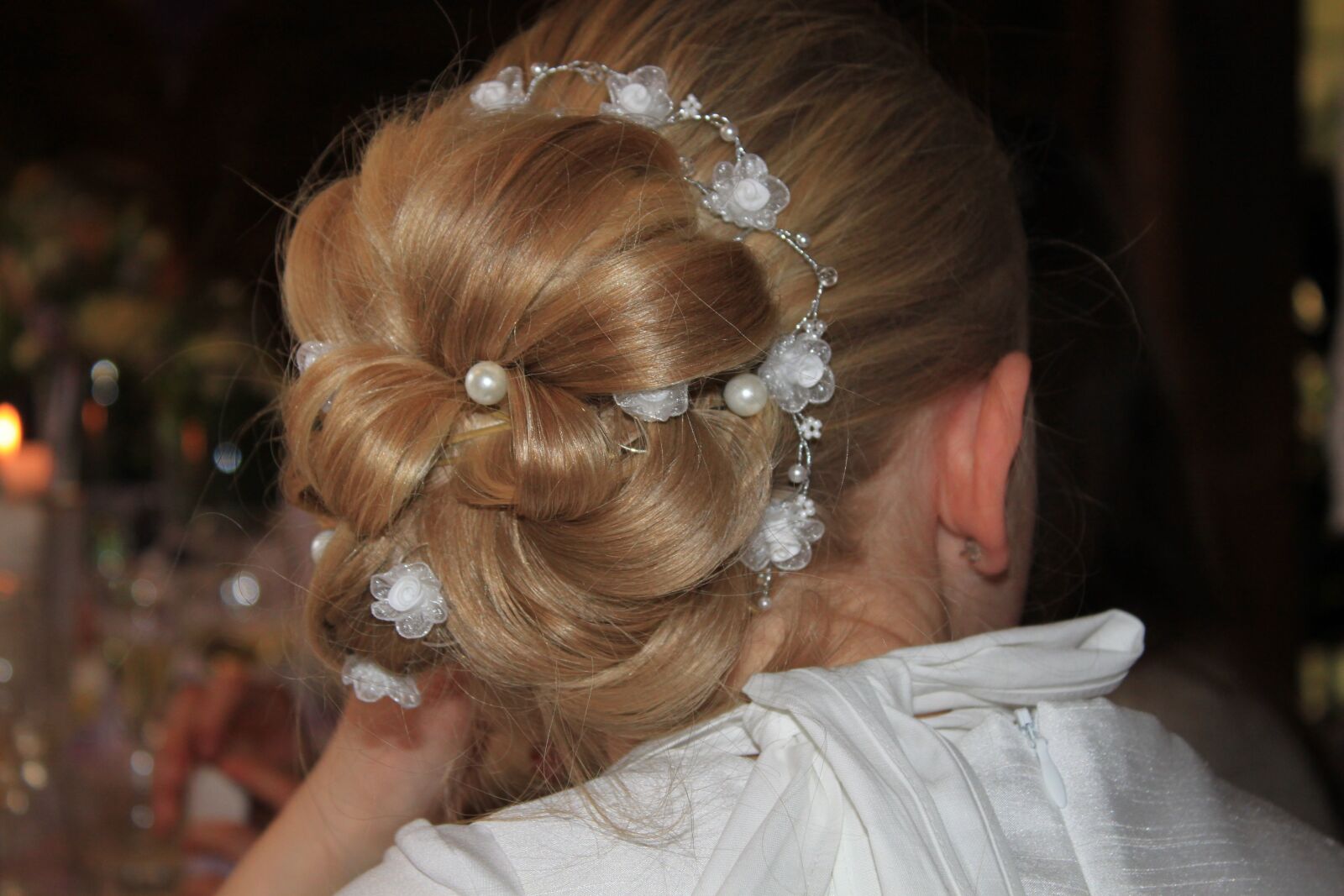 Canon EOS 500D (EOS Rebel T1i / EOS Kiss X3) sample photo. Hairstyle, hair, head photography