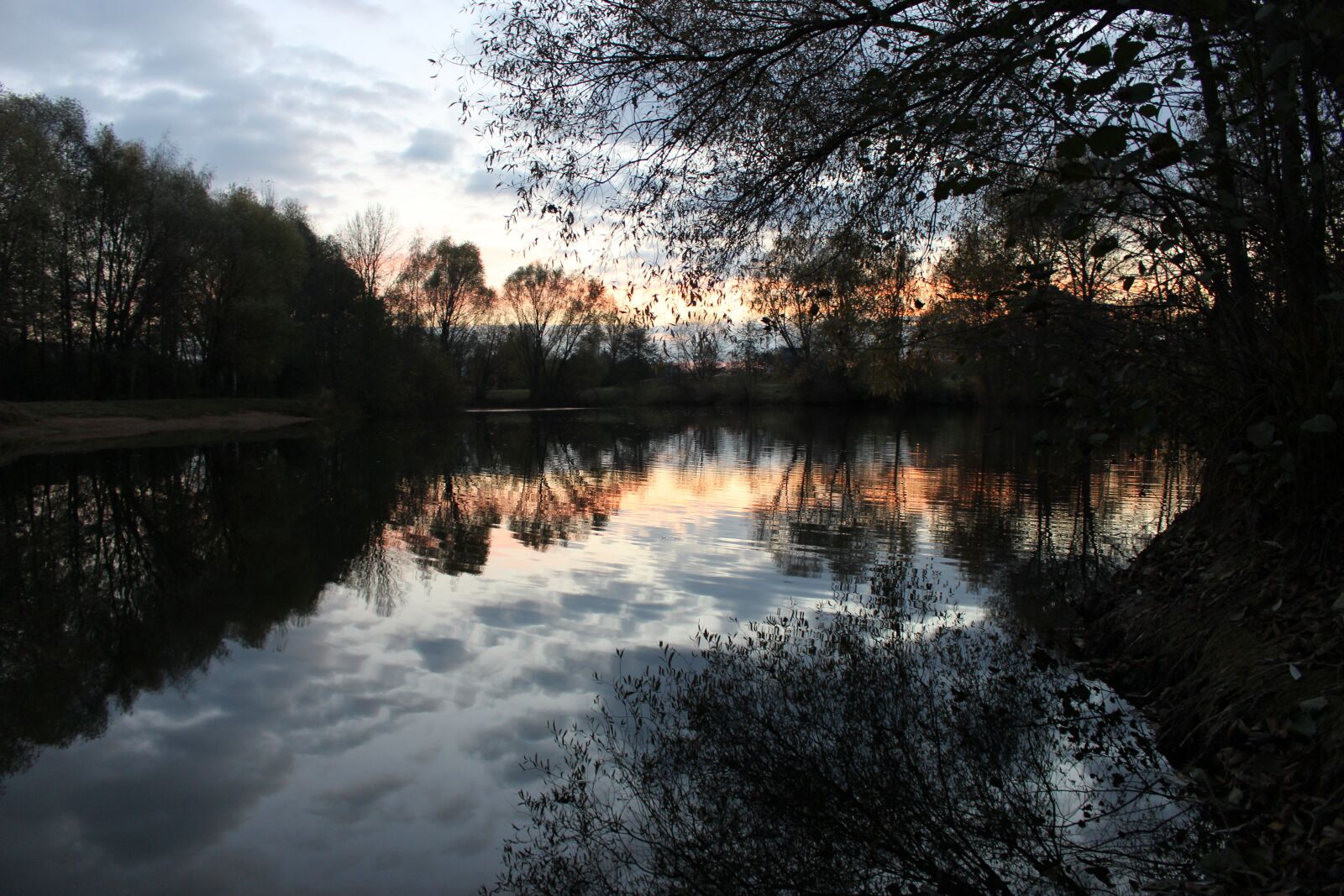 Canon EOS 100D (EOS Rebel SL1 / EOS Kiss X7) sample photo. Lake, water, nature photography