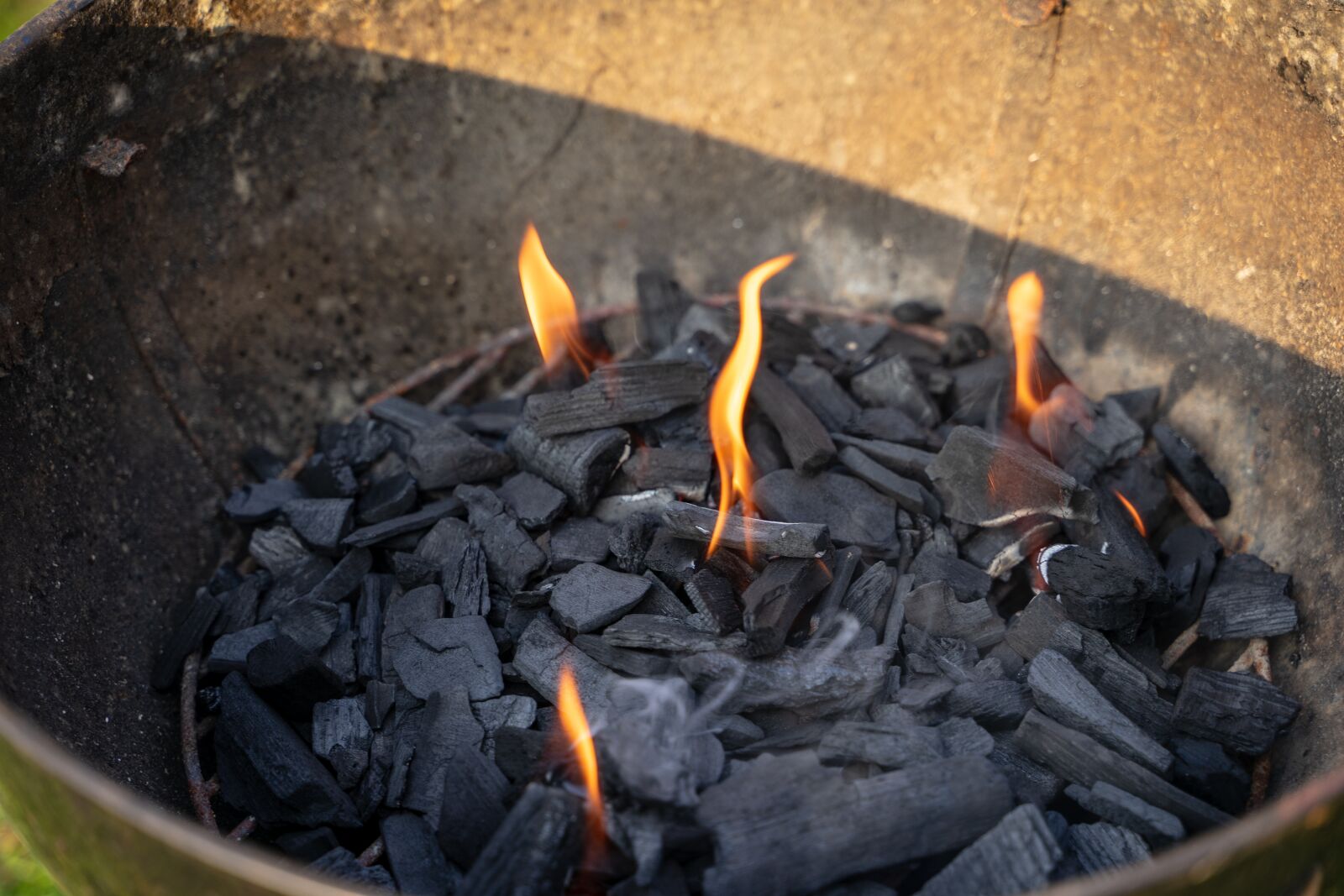 Sony a7 II sample photo. Grill, barbecue grill, charcoal photography