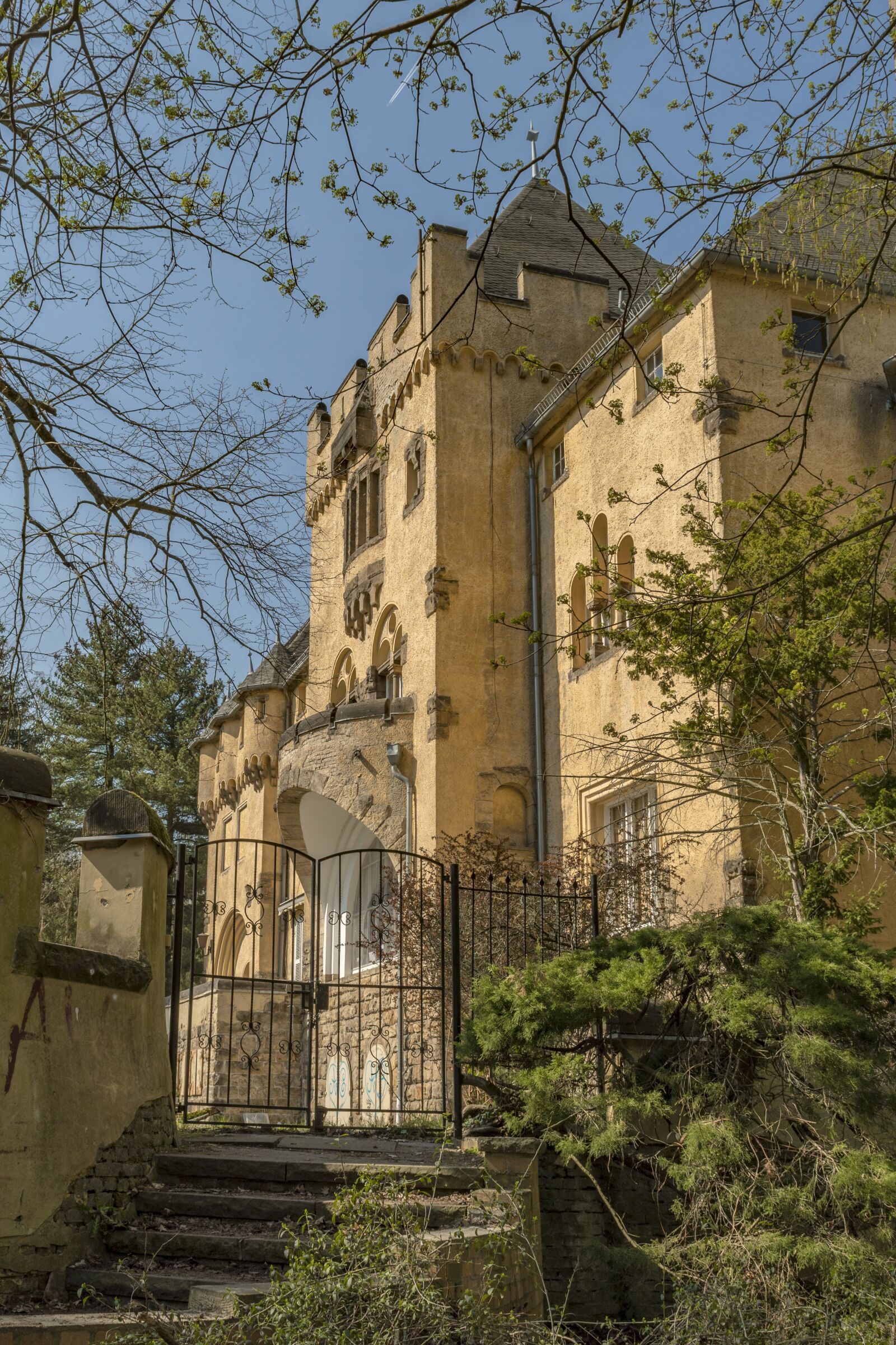 Nikon D500 sample photo. Castle, lost place, ruin photography