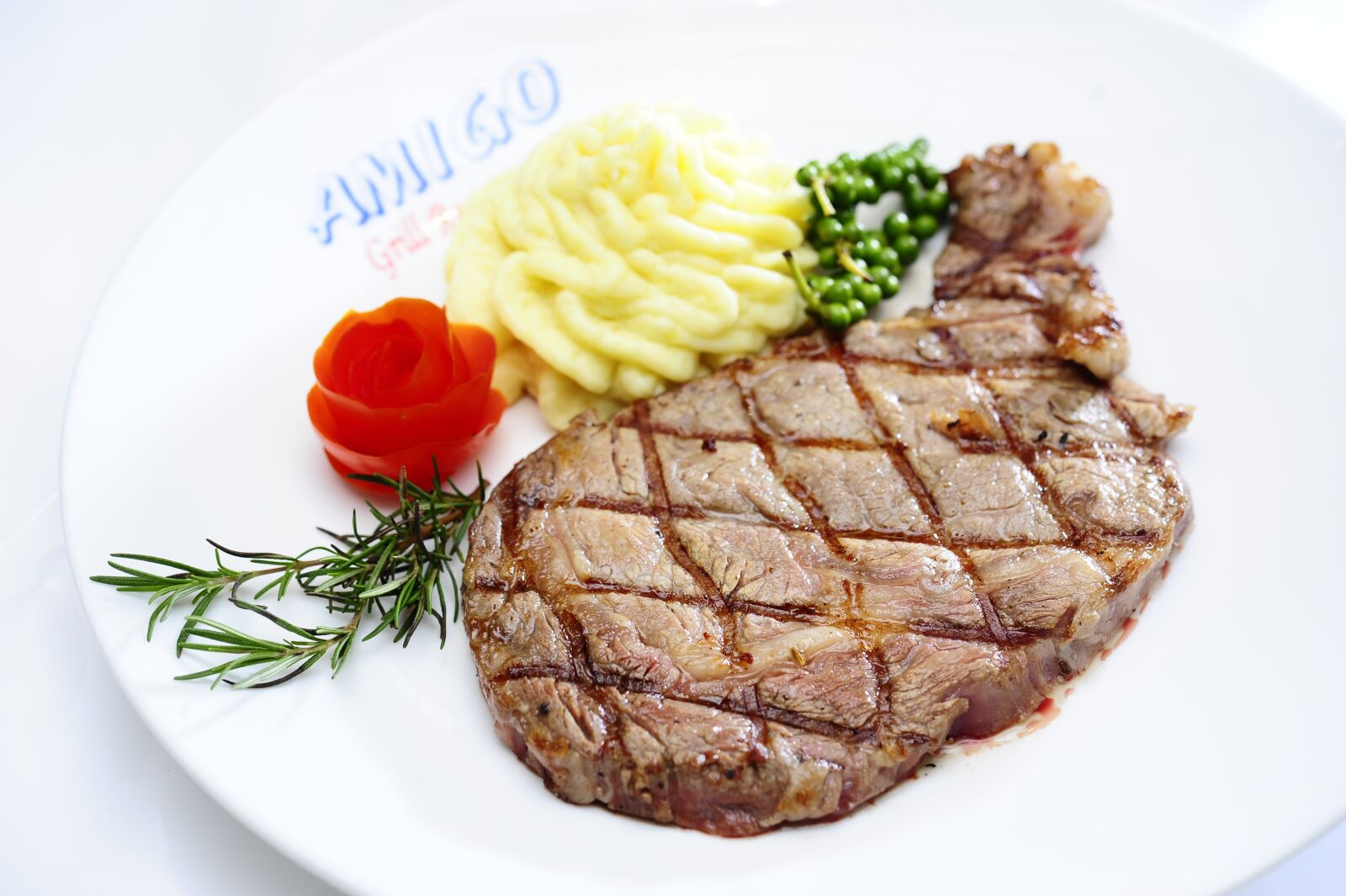 Nikon D700 sample photo. Amigo, steak, tenderloin photography