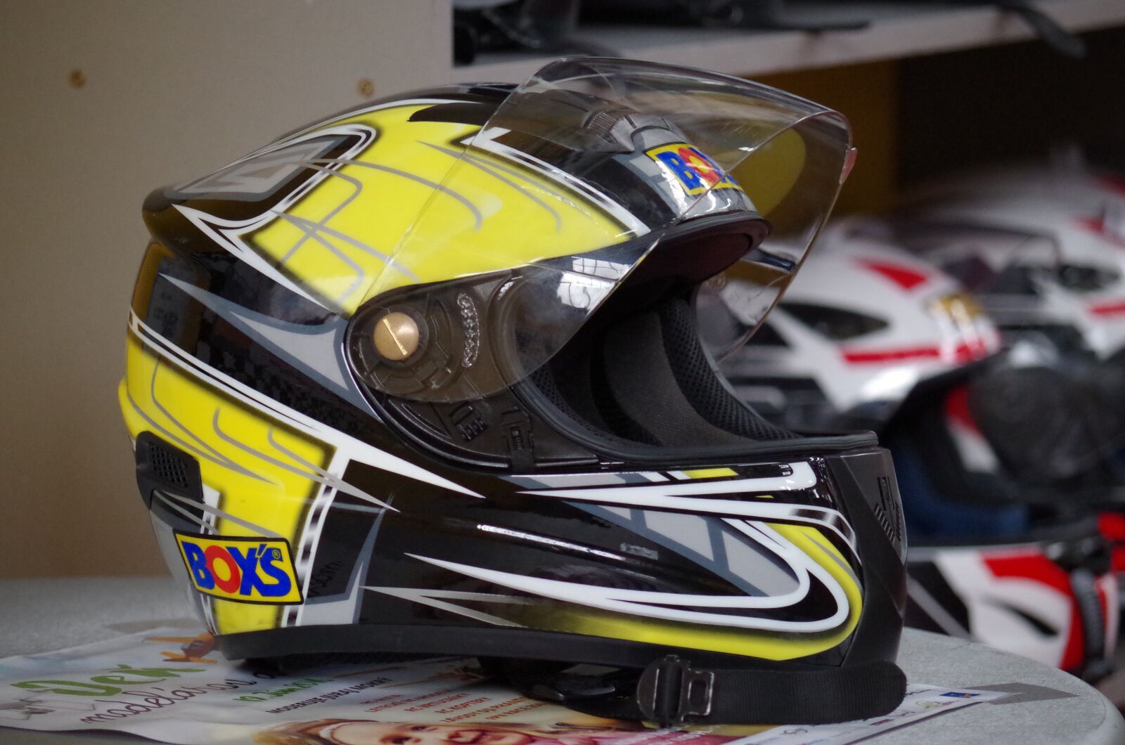 Pentax K-500 sample photo. Helmet, race, ride photography