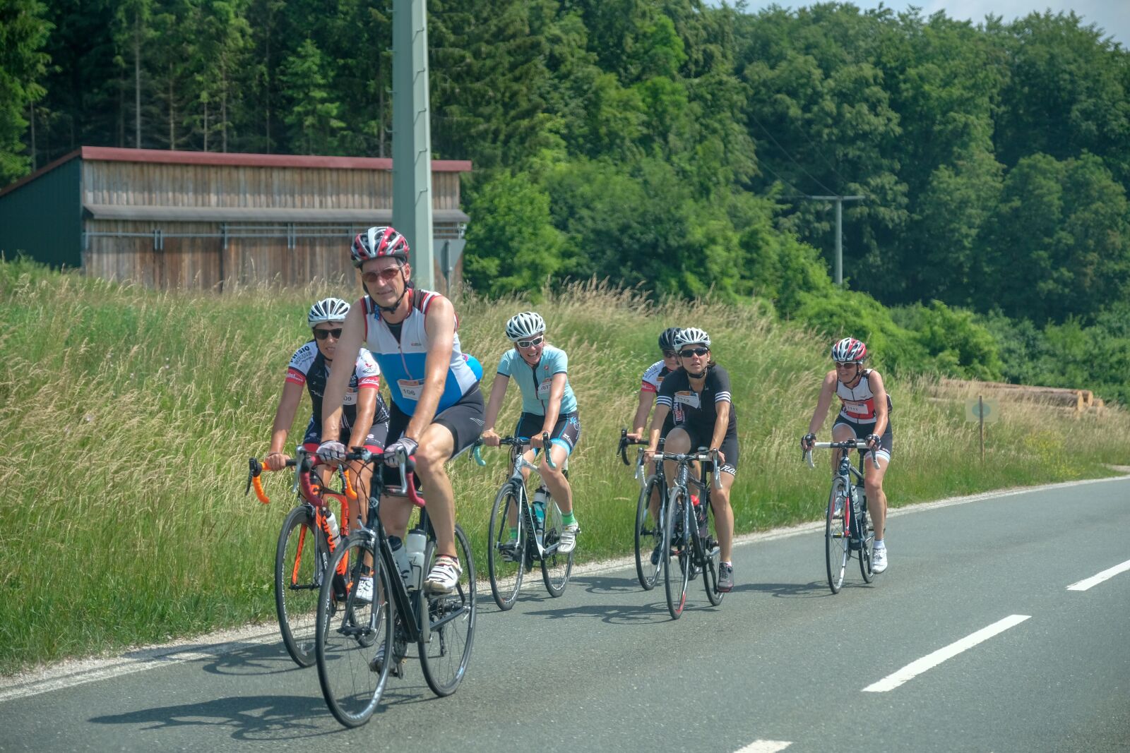 Fujifilm X-T2 sample photo. Road bike, cyclists, rtf photography