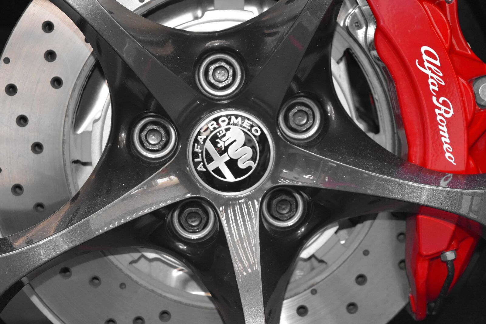 Nikon D5500 sample photo. Brake, italian, car, vehicle photography