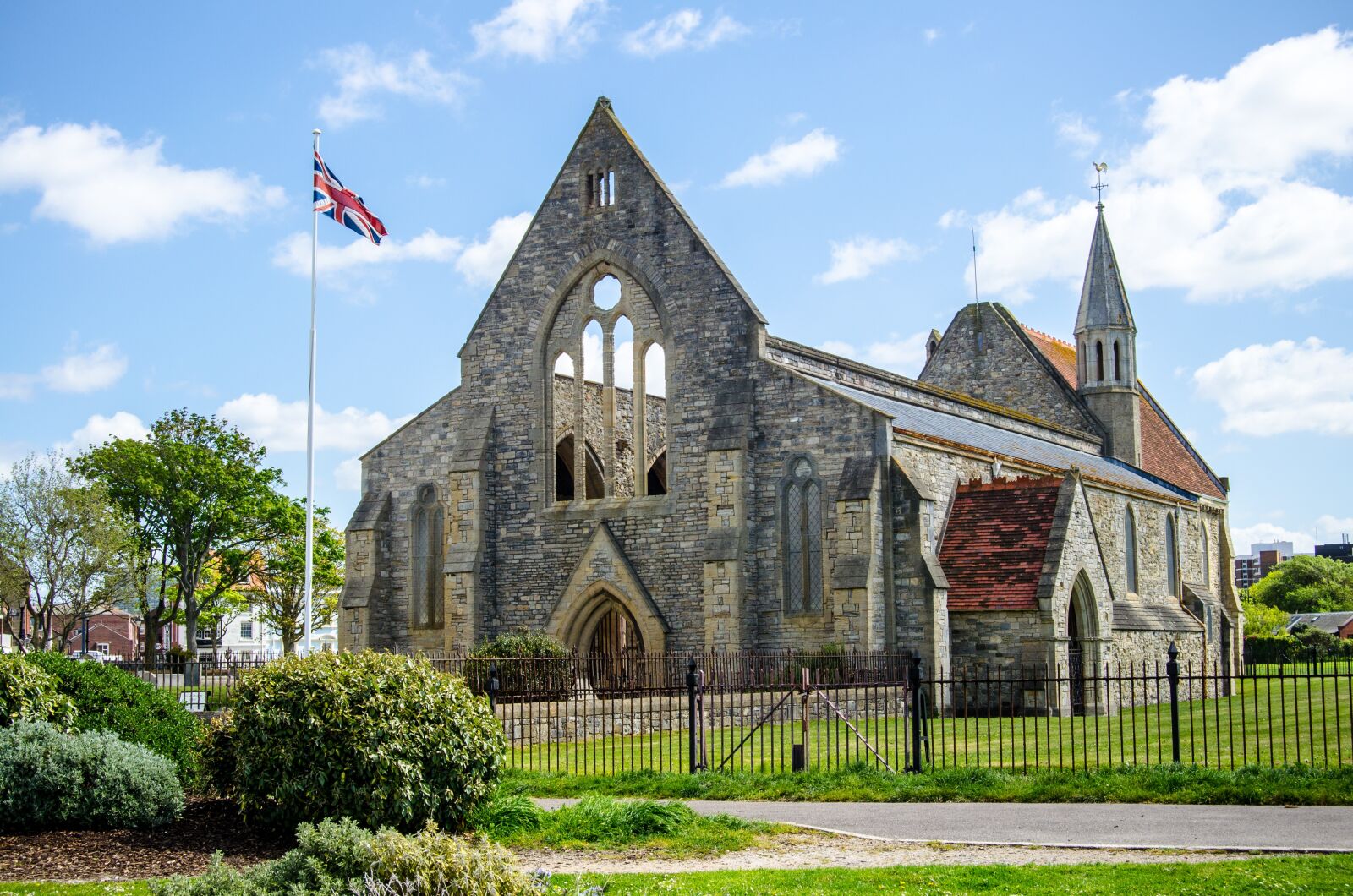 Nikon D5100 sample photo. Portsmouth, royal garrison church photography