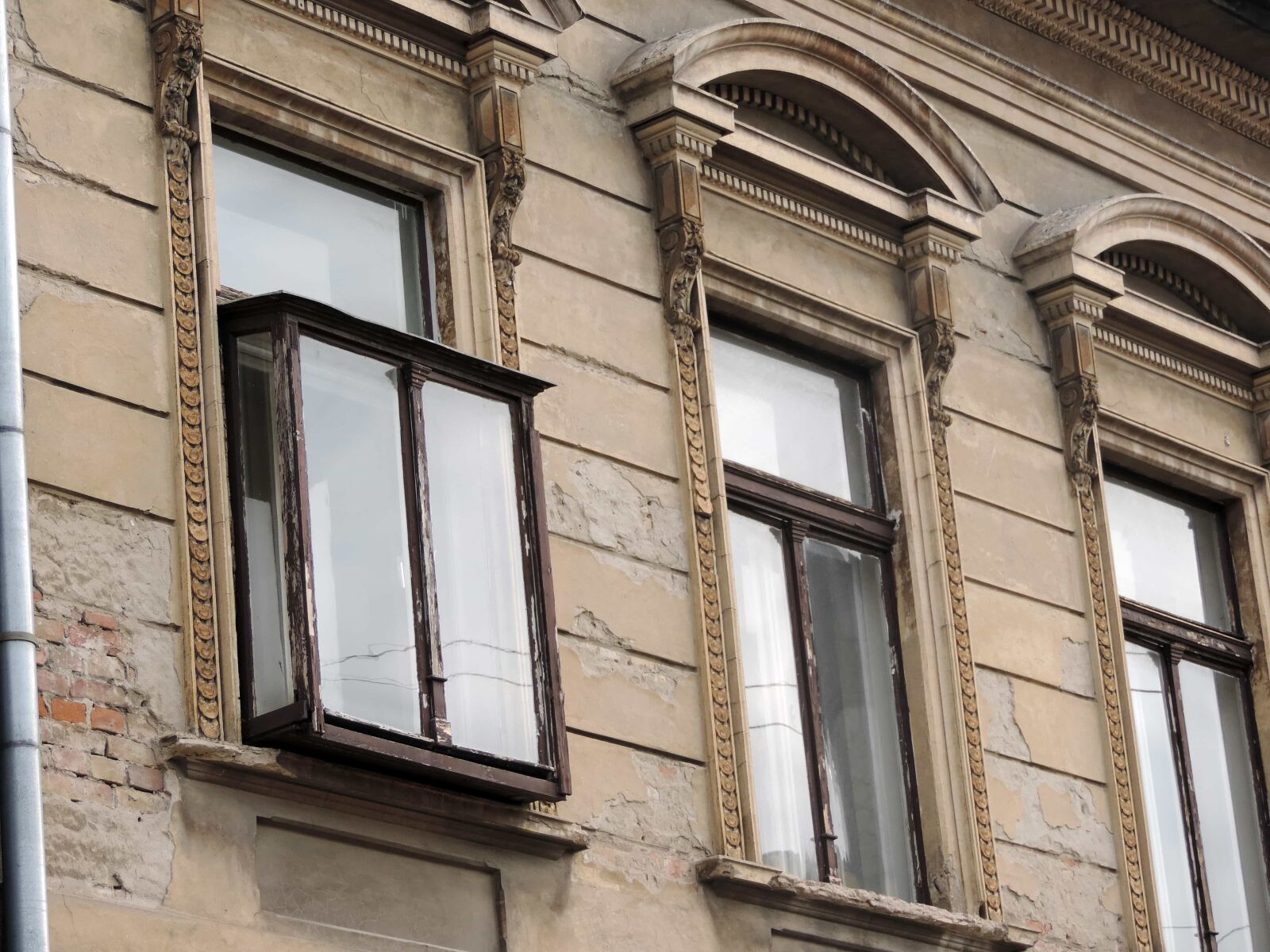 Nikon Coolpix P520 sample photo. Arch, baroque, facade, building photography