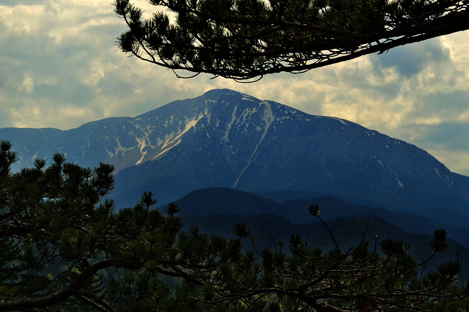 Nikon D3200 sample photo. Snow mountain, mary, help photography