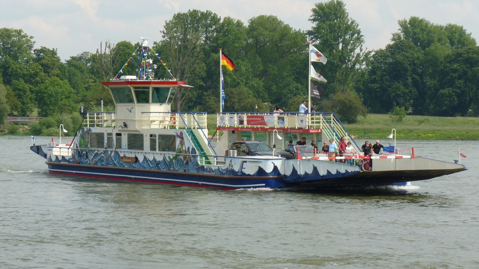 Panasonic Lumix DMC-FZ35 (Lumix DMC-FZ38) sample photo. Ferry, ship, boat photography